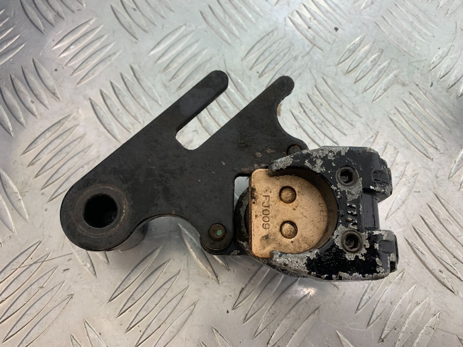 MUTT GT-SS 125 REAR BRAKE CALIPER YEAR 2020- 2024  (CMB1085)