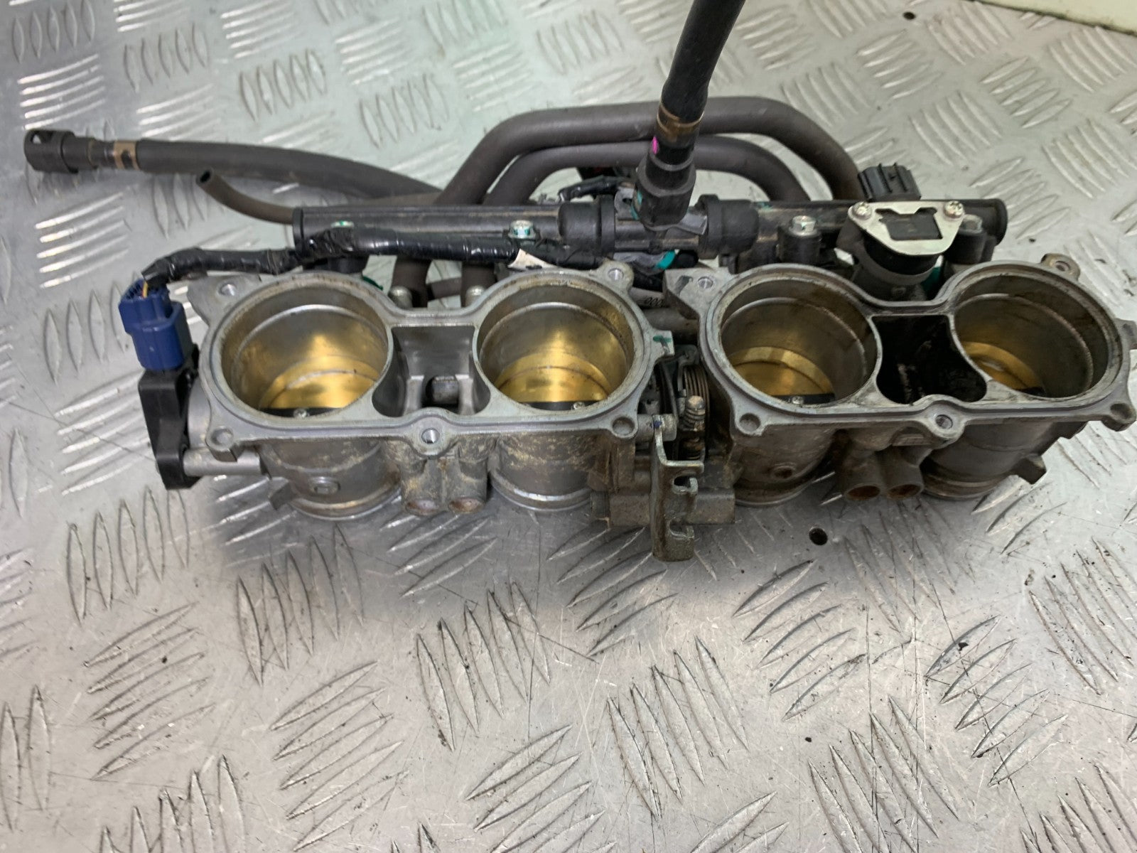 HONDA CBR1000 RR THROTTLE BODIES YEAR  2008-2011 (CMB1330)