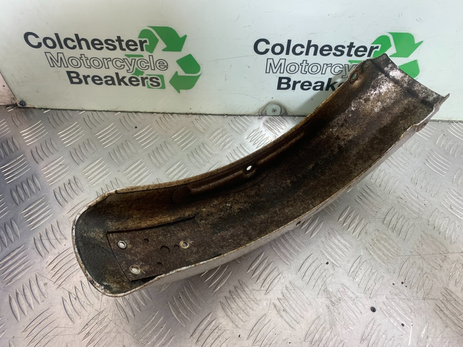 SUZUKI GP100 GP 100 REAR MUDGUARD  YEAR 1978-1988 (CMB1259)