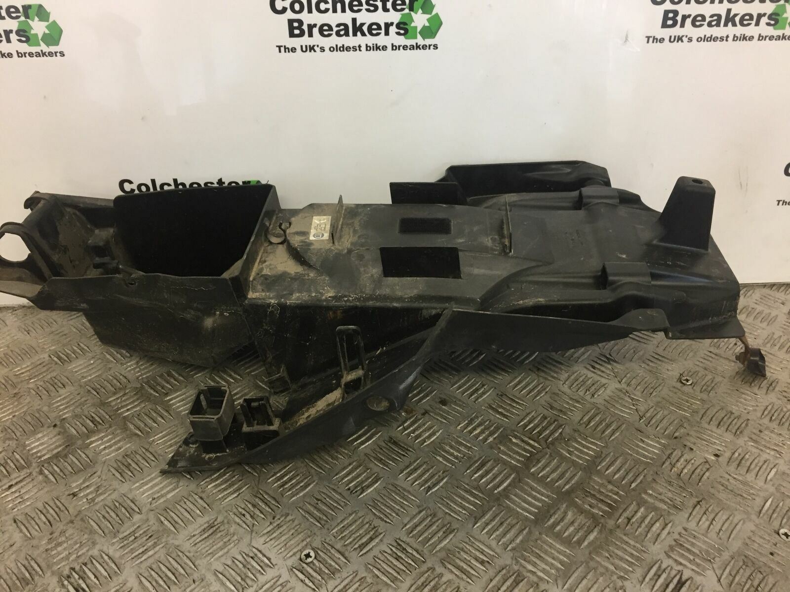 HONDA XL125 VARADERO UNDERTRAY YEAR 2007 - 2010