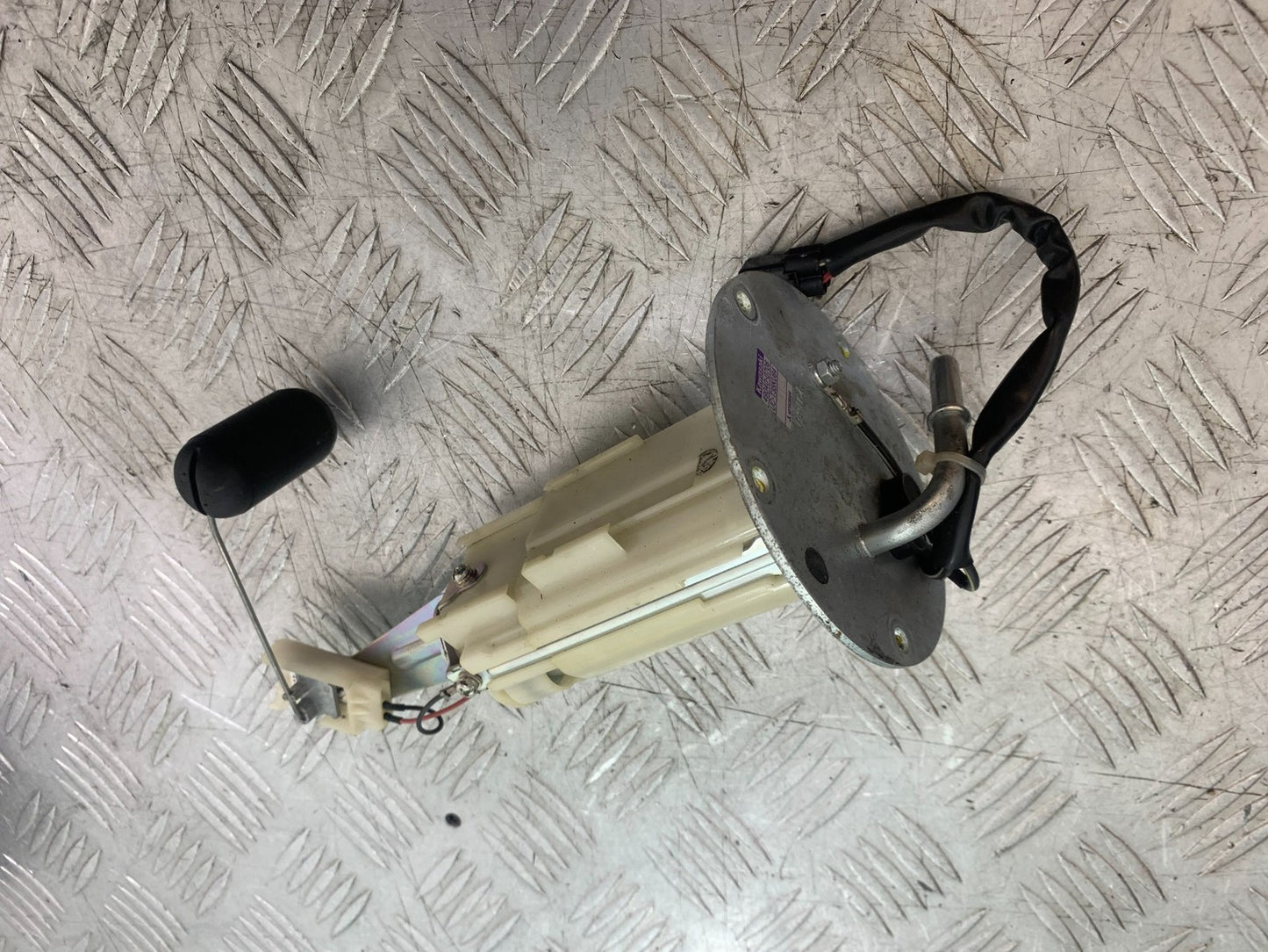 KAWASAKI ER6 N PETROL PUMP  YEAR 2012-2017 (CMB1324)