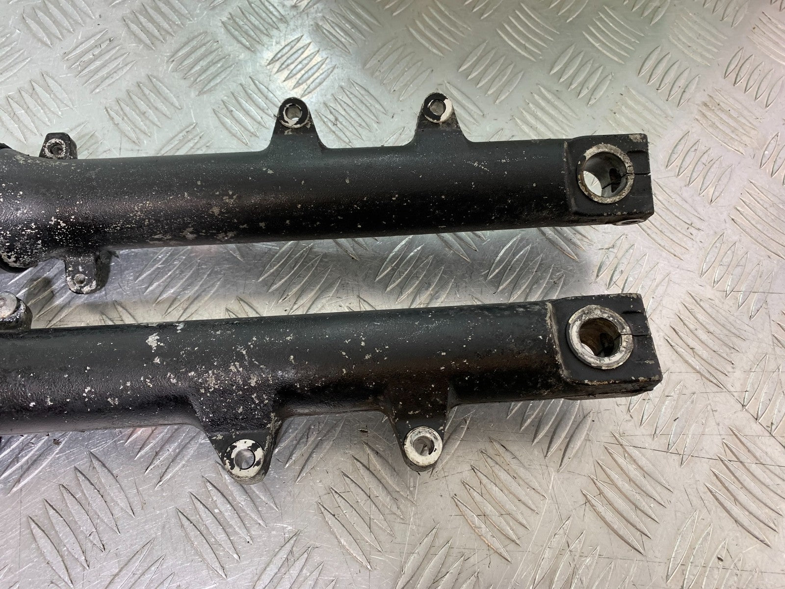 HONDA CBF500 CBF 500 FORKS YEAR 2004-2008  (CMB1294)