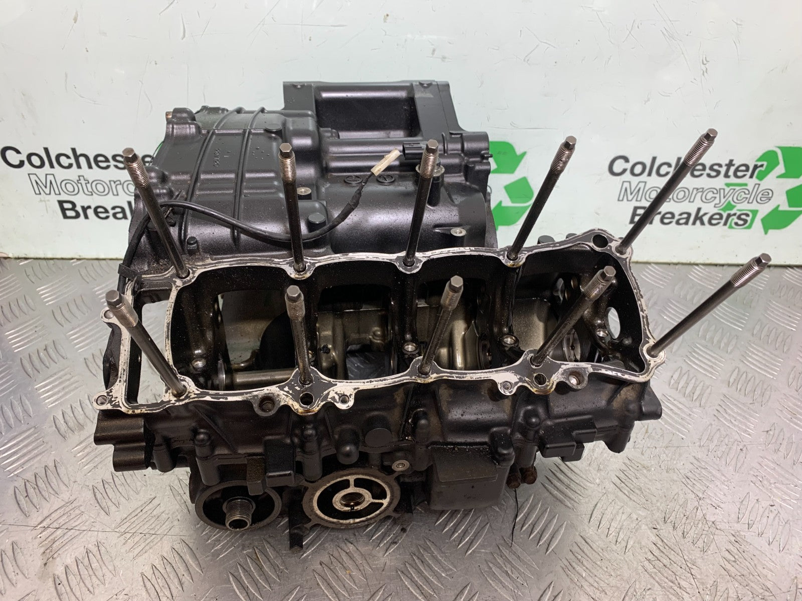 HONDA CBR1000 RR ENGINE CRANK CASINGS  YEAR 2008-2011 (CMB1330)