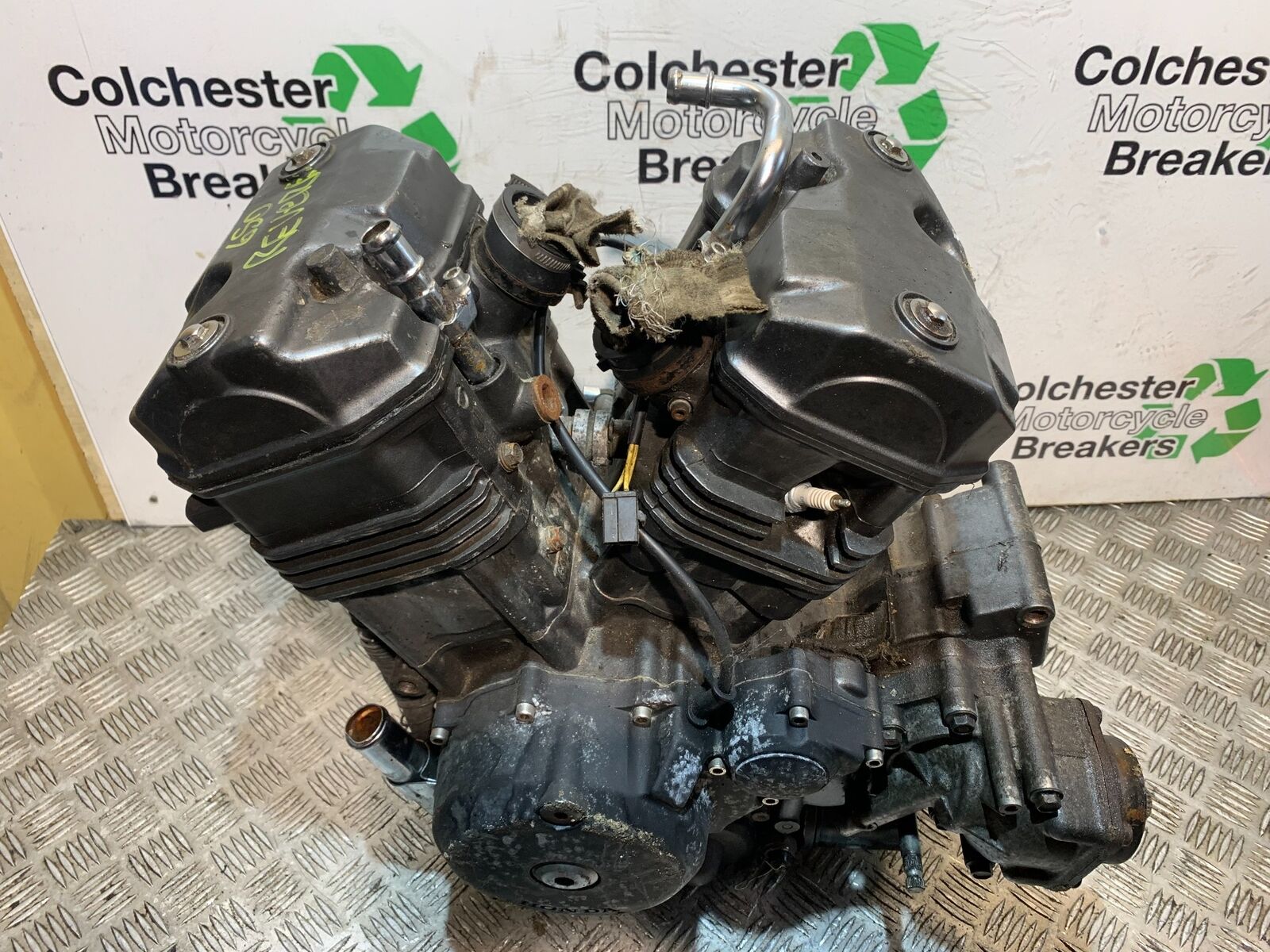 HONDA NTV 650 REVERE ENGINE YEAR 1988-1996  (CMB1025))