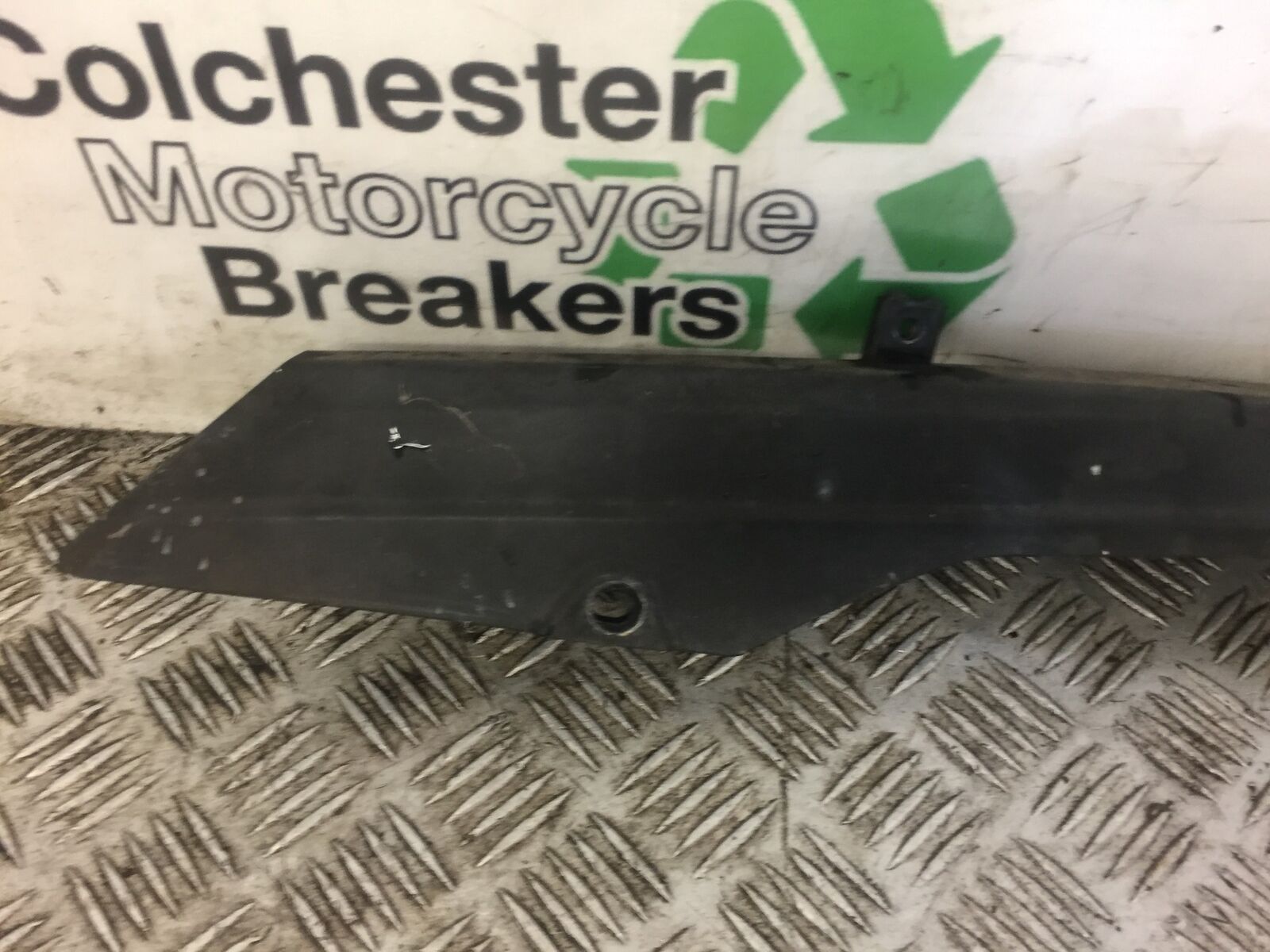 HONDA CBF125 CBF 125 CHAIN GUARD YEAR 2011 (STOCK 448)