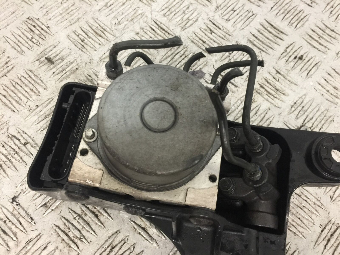 HONDA VFR1200 VFR 1200 FA ABS PUMP  YEAR 2010-11  (STOCK 793)