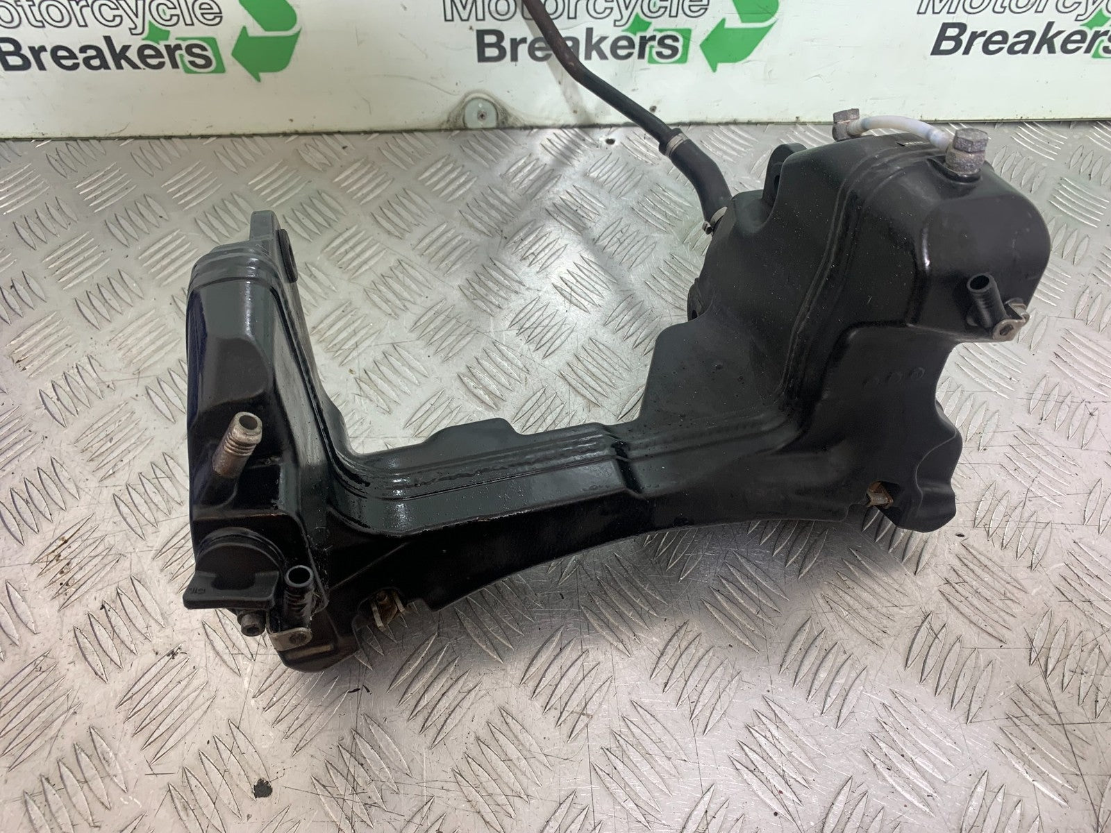 KTM 990 SUPER DUKE OIL TANK  YEAR 2007-2011  (CMB1207)