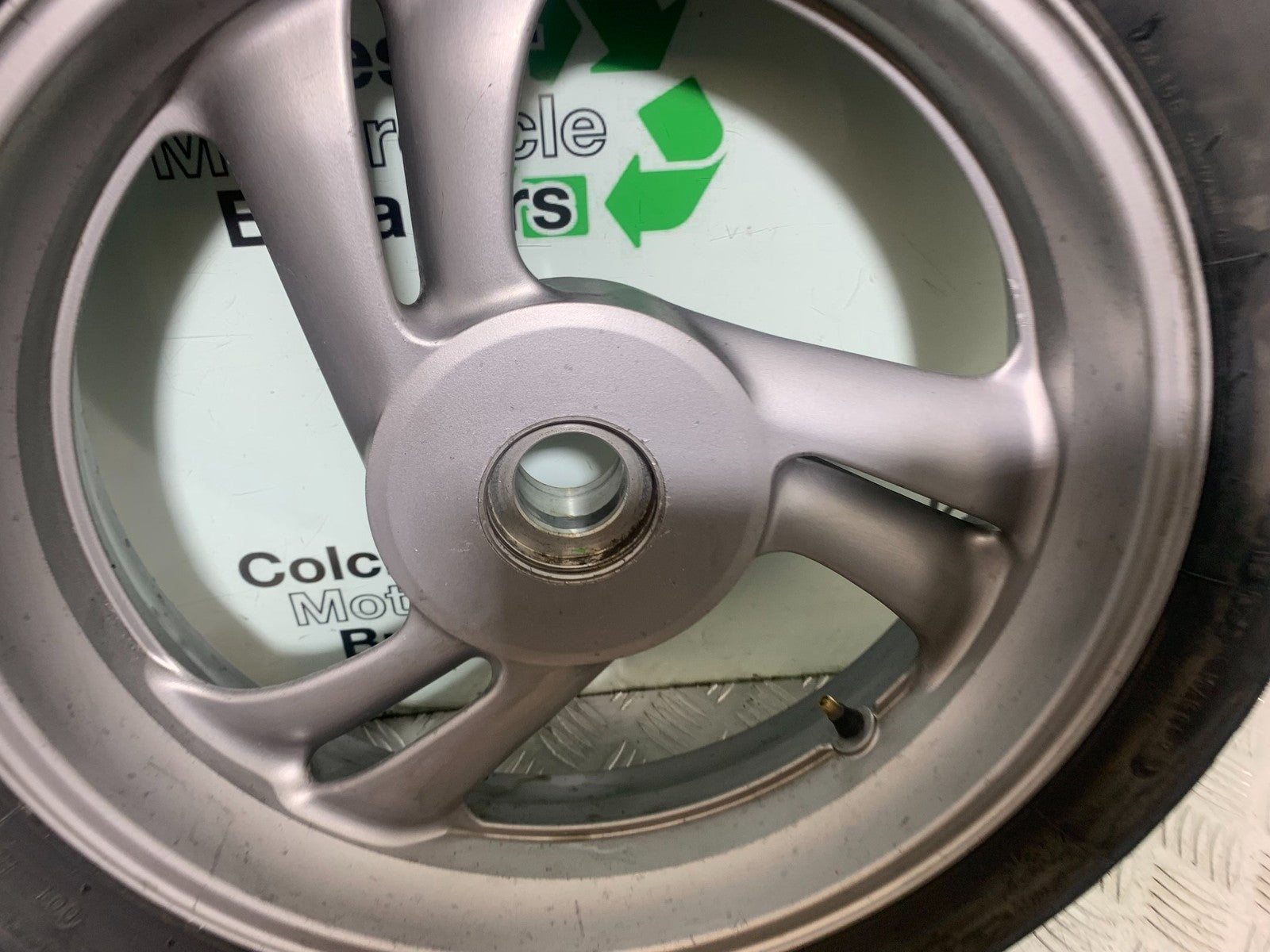 HONDA NTV 600 REVERE REAR WHEEL YEAR 1988-1996  (CMB1281)