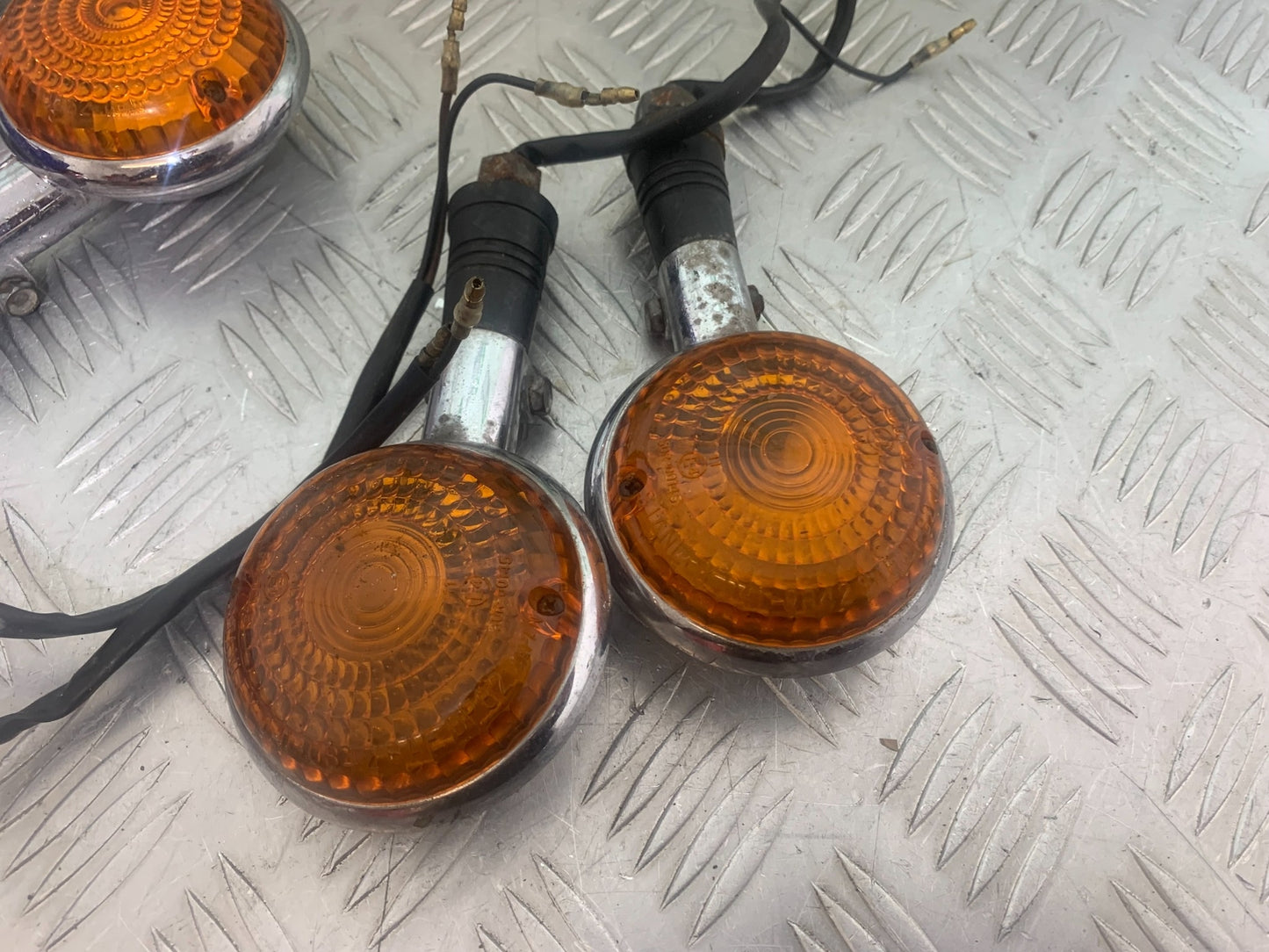 YAMAHA XV535 XV 535 VIRAGO FRONT AND REAR INDICATORS  YEAR 1994-02 (CMB1139)