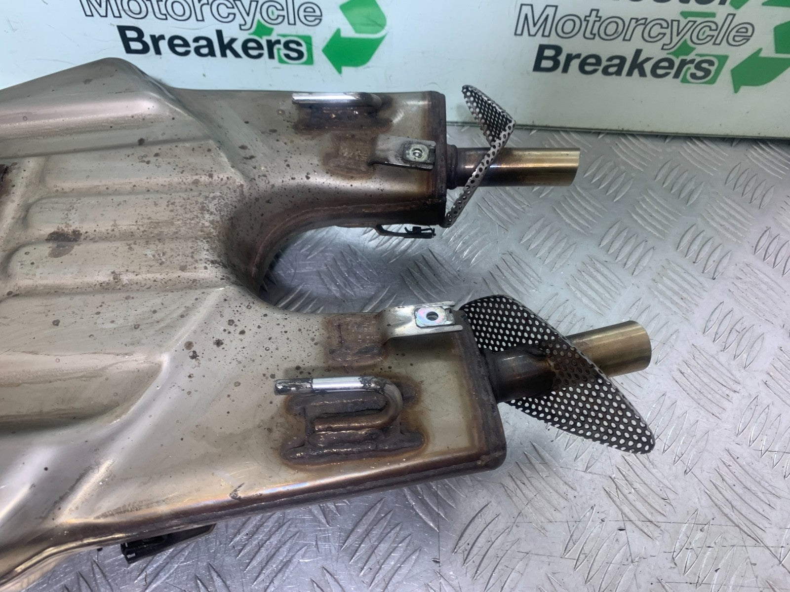 APRILIA SL750 SL 750 SHIVER SILENCER  YEAR 2008-2016 (CMB1242)