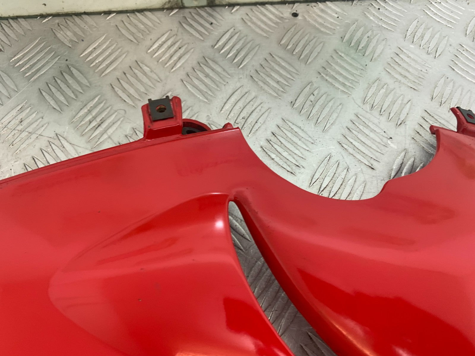 TRIUMPH 955i SPRINT ST LEFT LOWER FAIRING  1999-2004 (CMB1176)