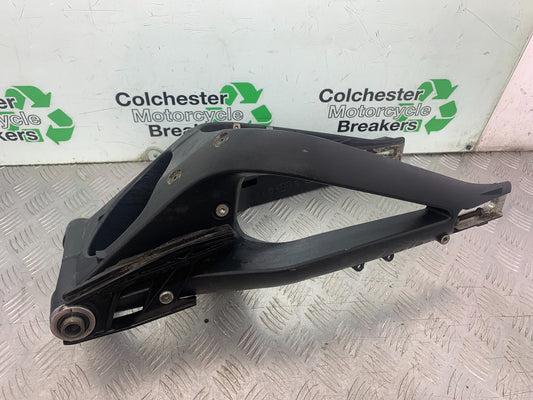 TRIUMPH 675 STREET TRIPLE R SWINGARM YEAR 2013 - 2016 (CMB1221)
