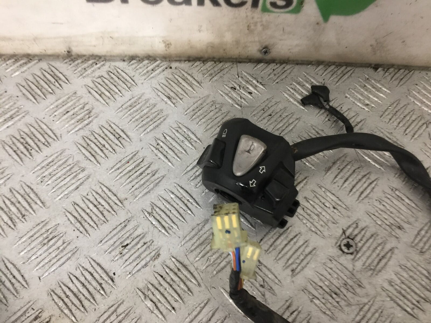 HONDA CB125 F CB 125 F LEFT SWITCH GEAR YEAR 2015-2020  (STOCK 866)