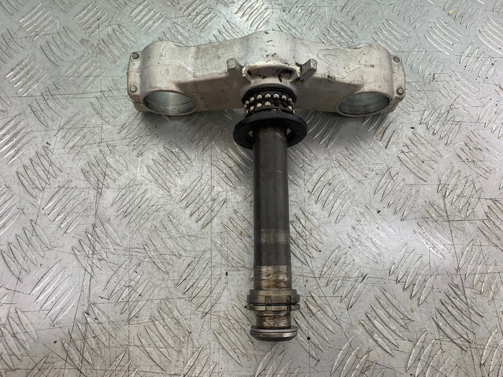 KAWASAKI ZX10R ZX10 R BOTTOM YOKE    2008-2010 (CMB1206)