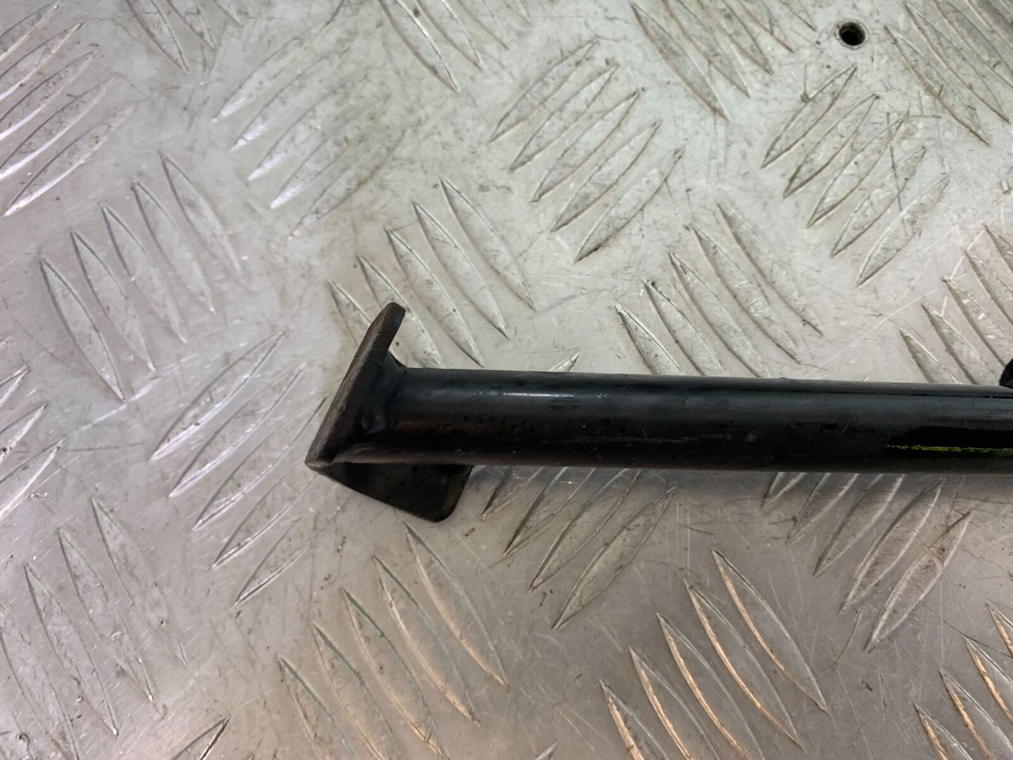 BENELLI BN125 BN 125 CENTER STAND   YEAR 2018-2021 (CMB1080)