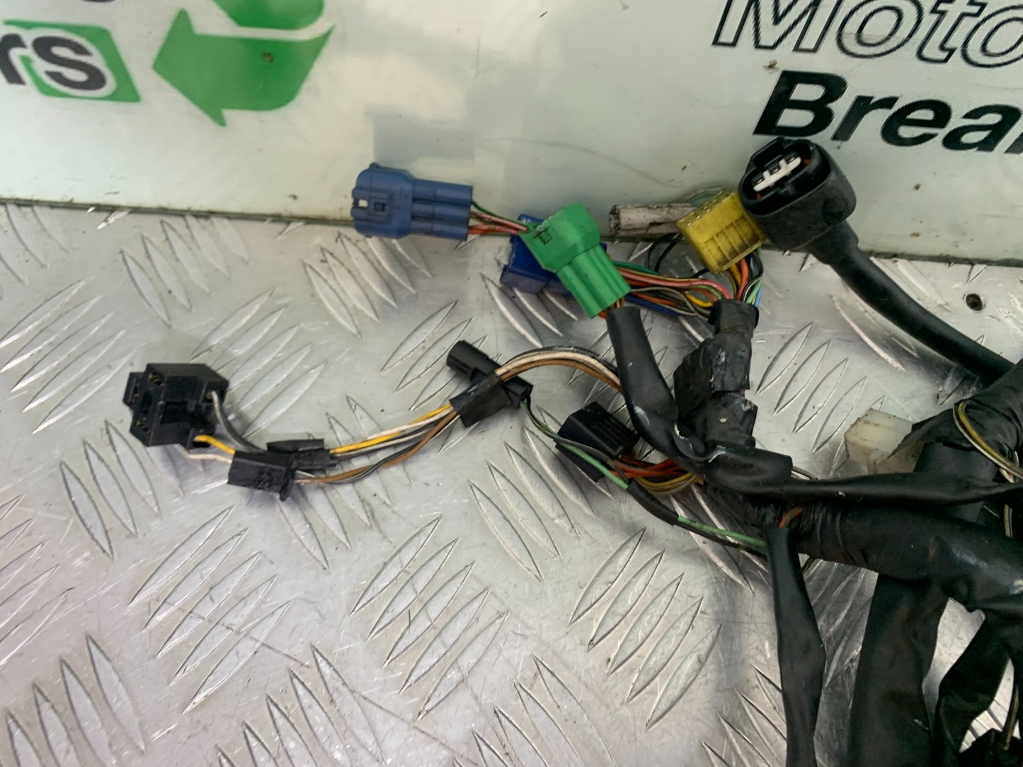 SUZUKI GSF1200 GSF 1200 BANDIT WIRING LOOM  YEAR 2001-2004 (CMB1188)