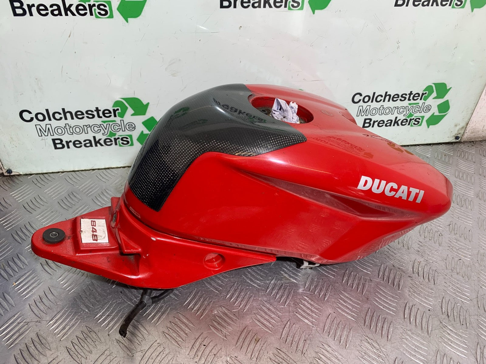 DUCATI 848 PETROL TANK  YEAR 2008-2010 (CMB1323)