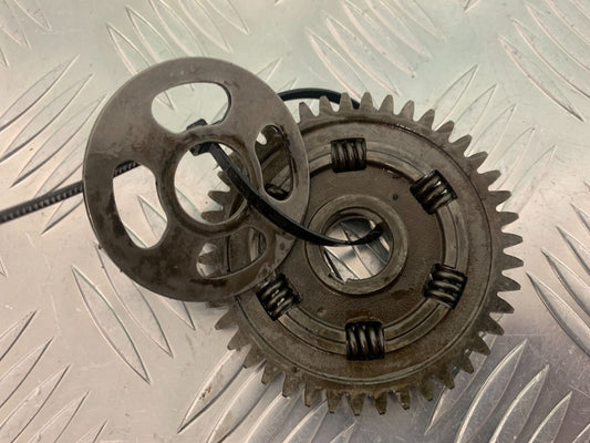 YAMAHA XT250 XT 250 ENGINE GEARS   YEAR 1980-1982  (STOCK 944)