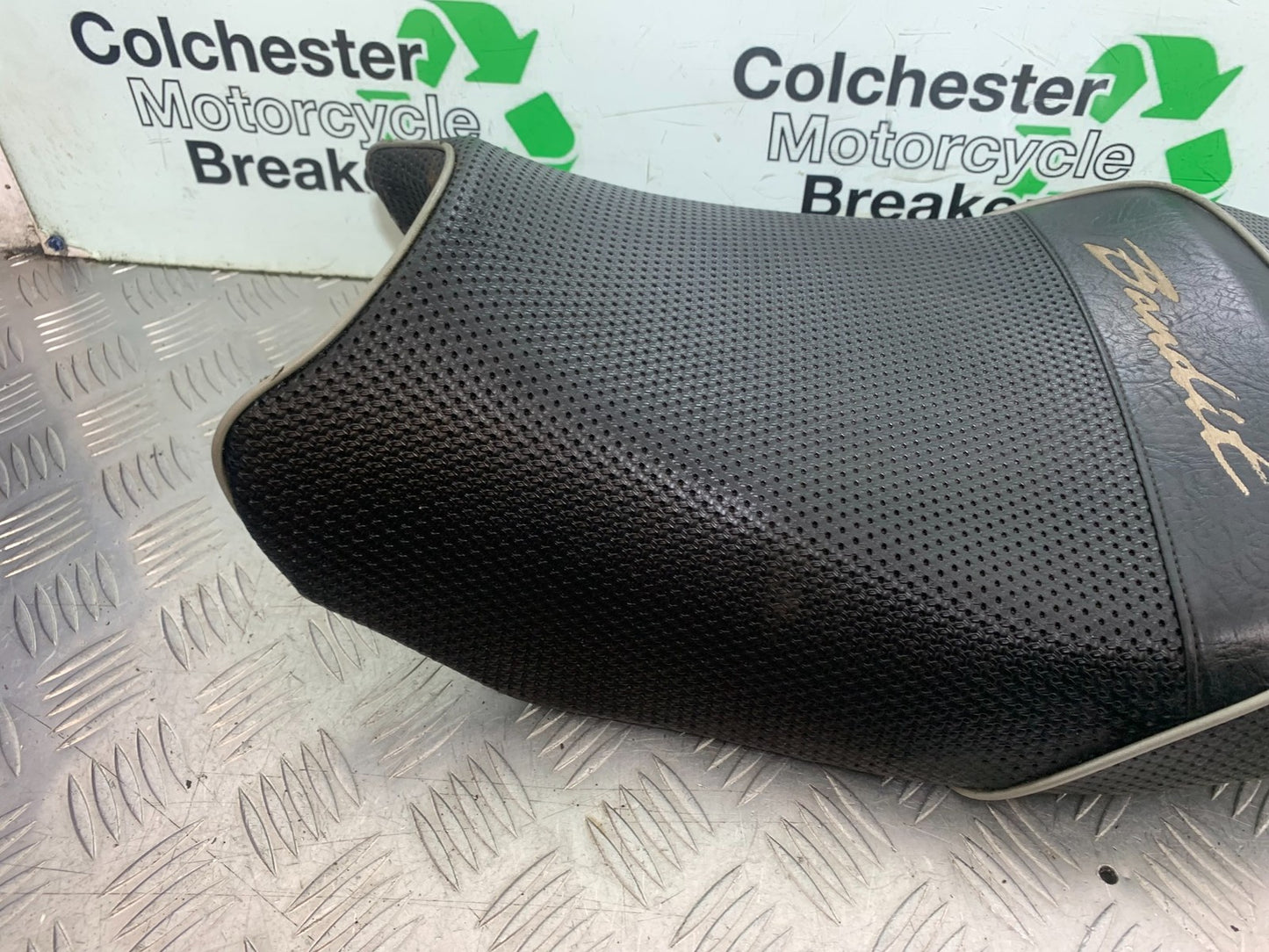 SUZUKI GSF600 GSF 600 BANDIT SEAT 2000-2004 (CMB1269)
