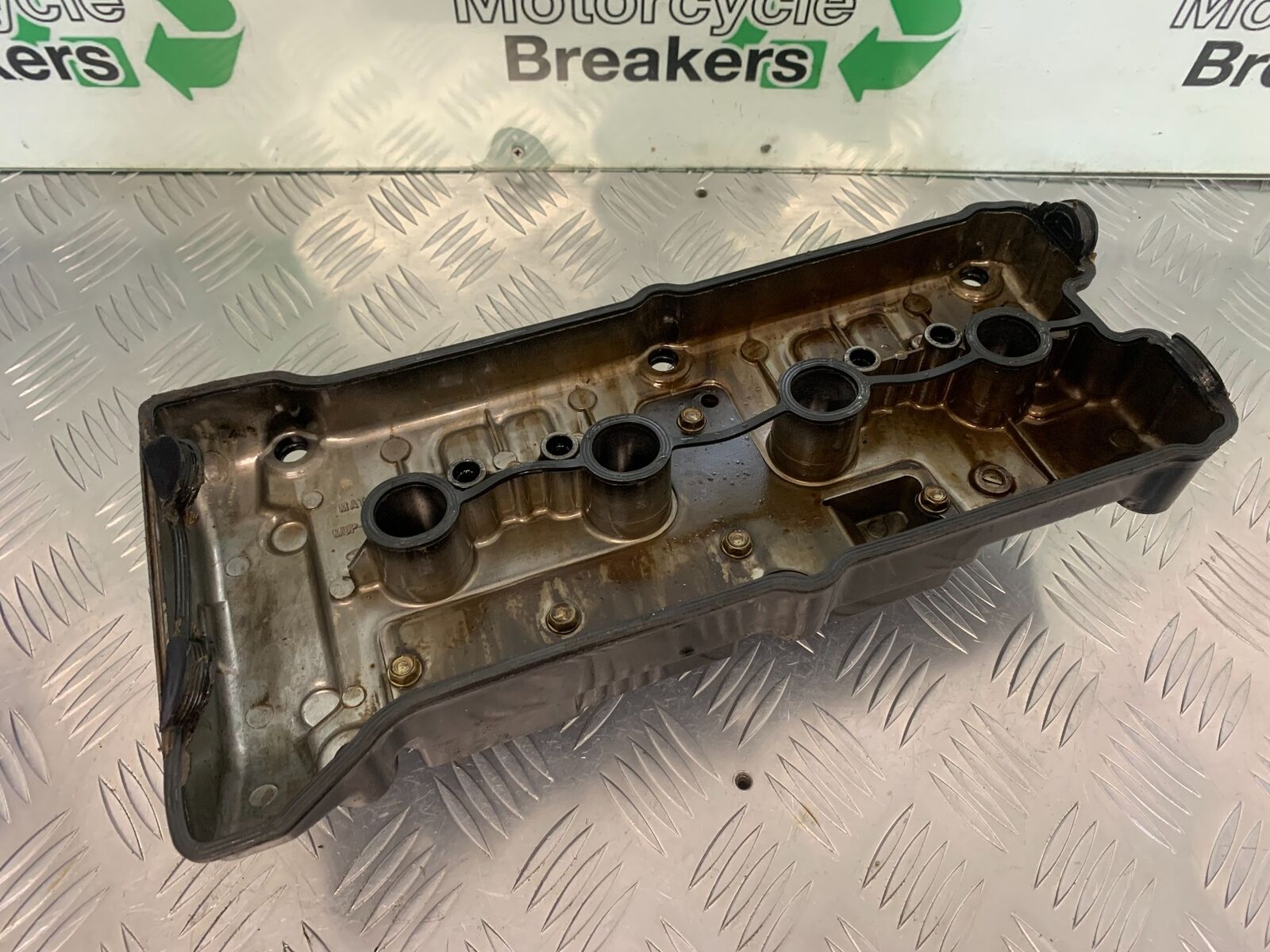 HONDA CBR1100 BLACKBIRD ROCKER COVER  YEAR 1999-05 (STOCK 961)