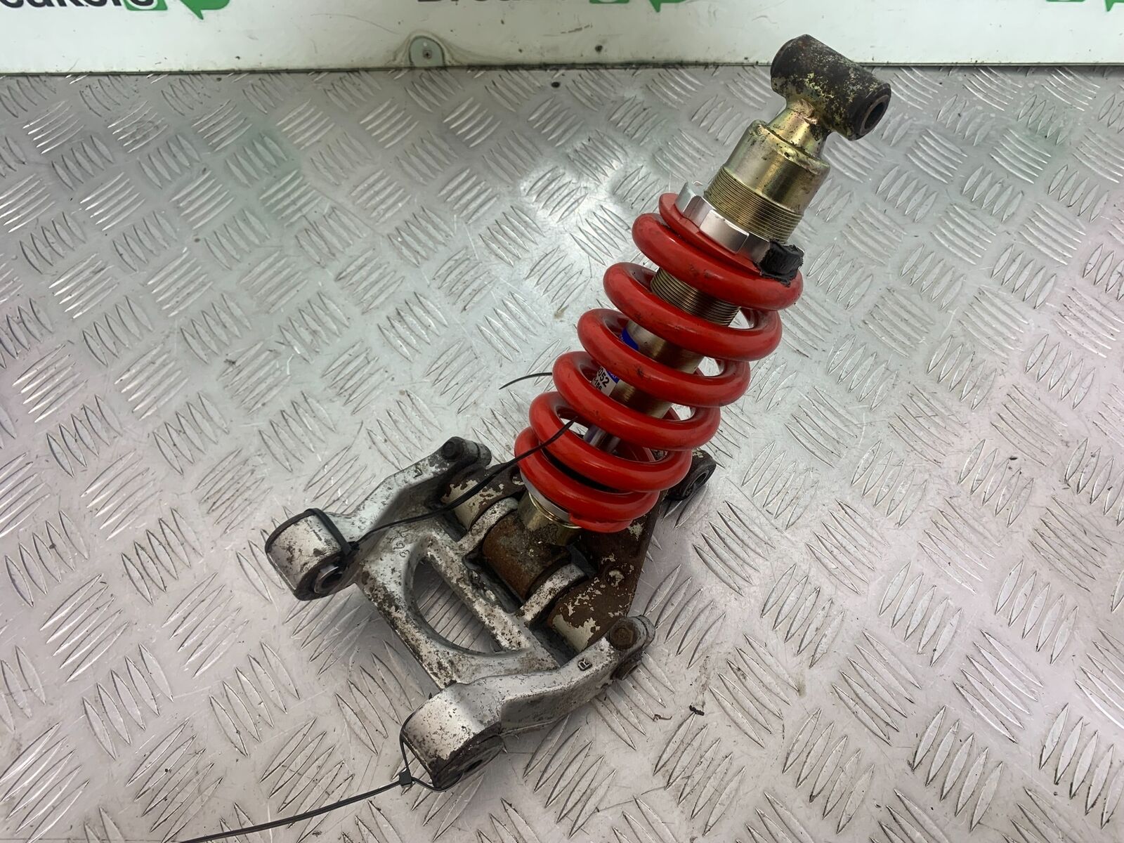 YAMAHA FJ1100 FJ 1100 HAGON REAR SHOCK AND LINKAGE  YEAR 1984-1985 (CMB1101)