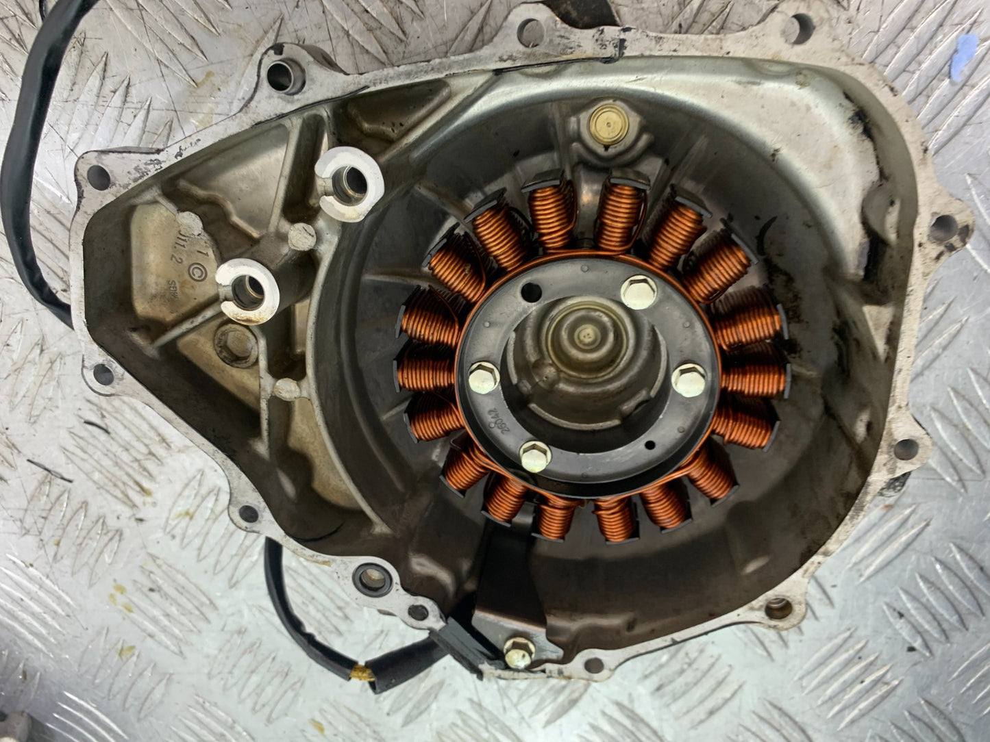 HONDA NC700 X GENERATOR AND COVER  MOTOR  YEAR 2012-2014 (CMB1327)