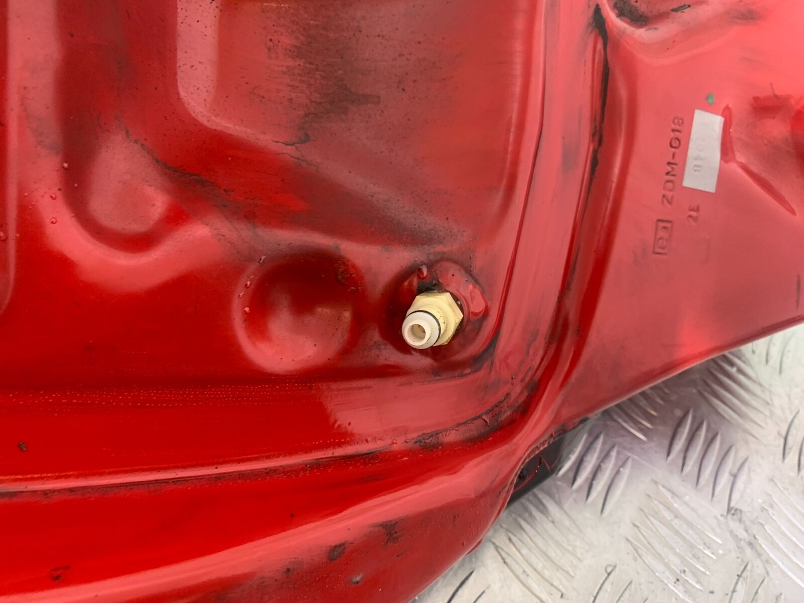DUCATI 1199 PANIGALE PETROL TANK  YEAR 2012-2014 (CMB1047)