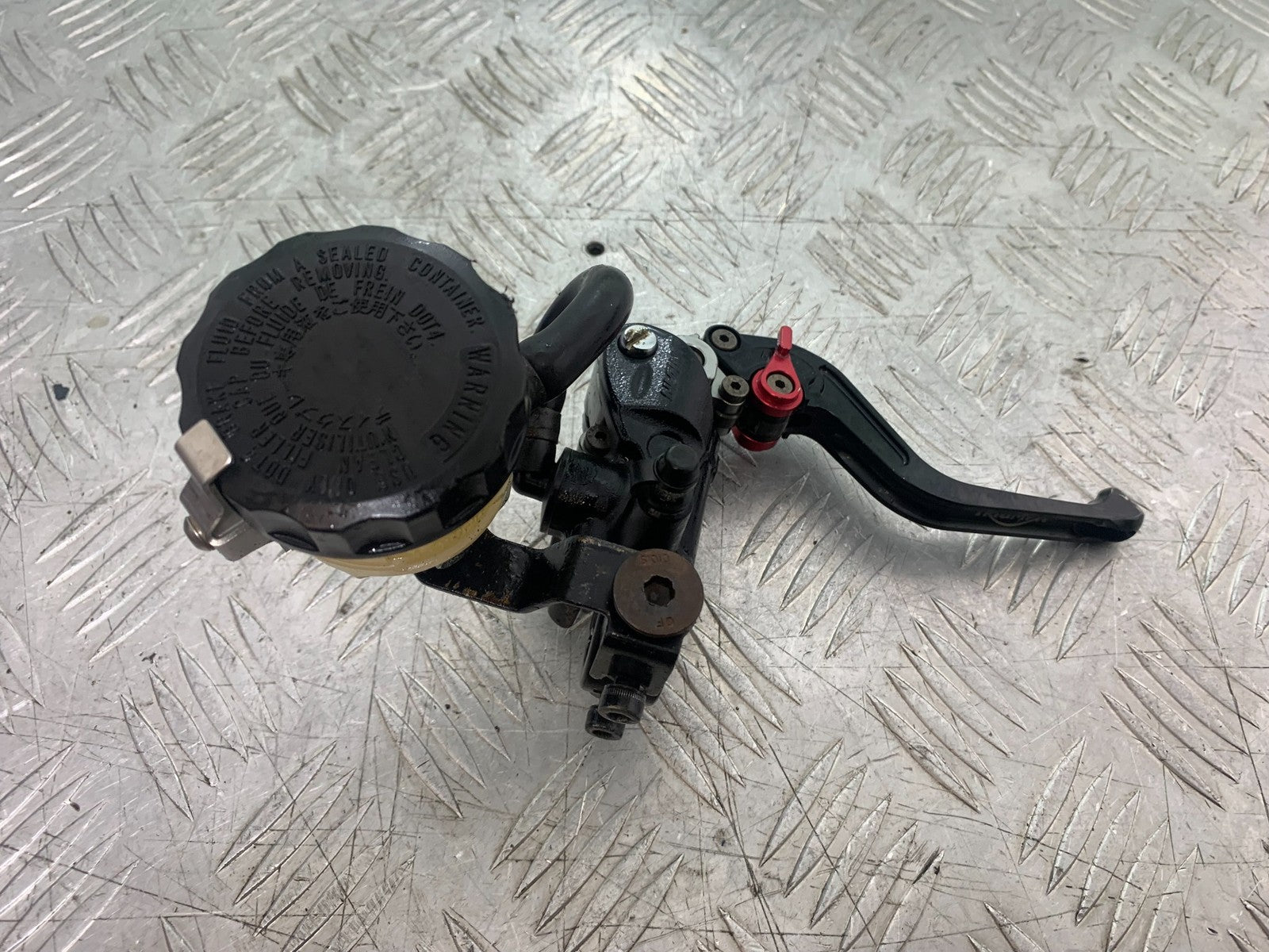 TRIUMPH 675 STREET TRIPLE R FRONT BRAKE MASTER CYLINDER   YEAR 2013 -  (CMB1221)