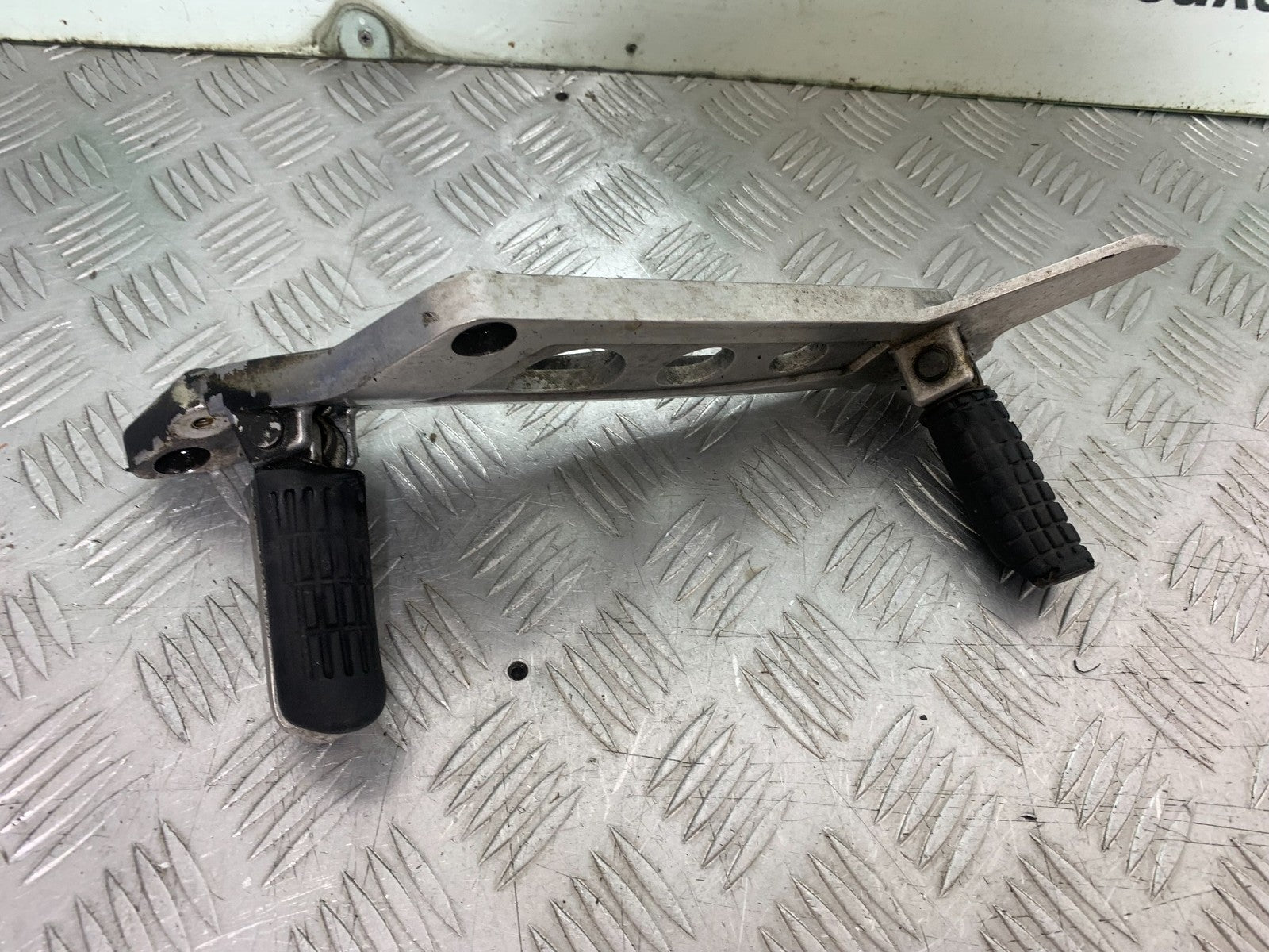 HONDA NTV 600 REVERE LEFT HANGER  YEAR 1988-1996  (CMB1281)
