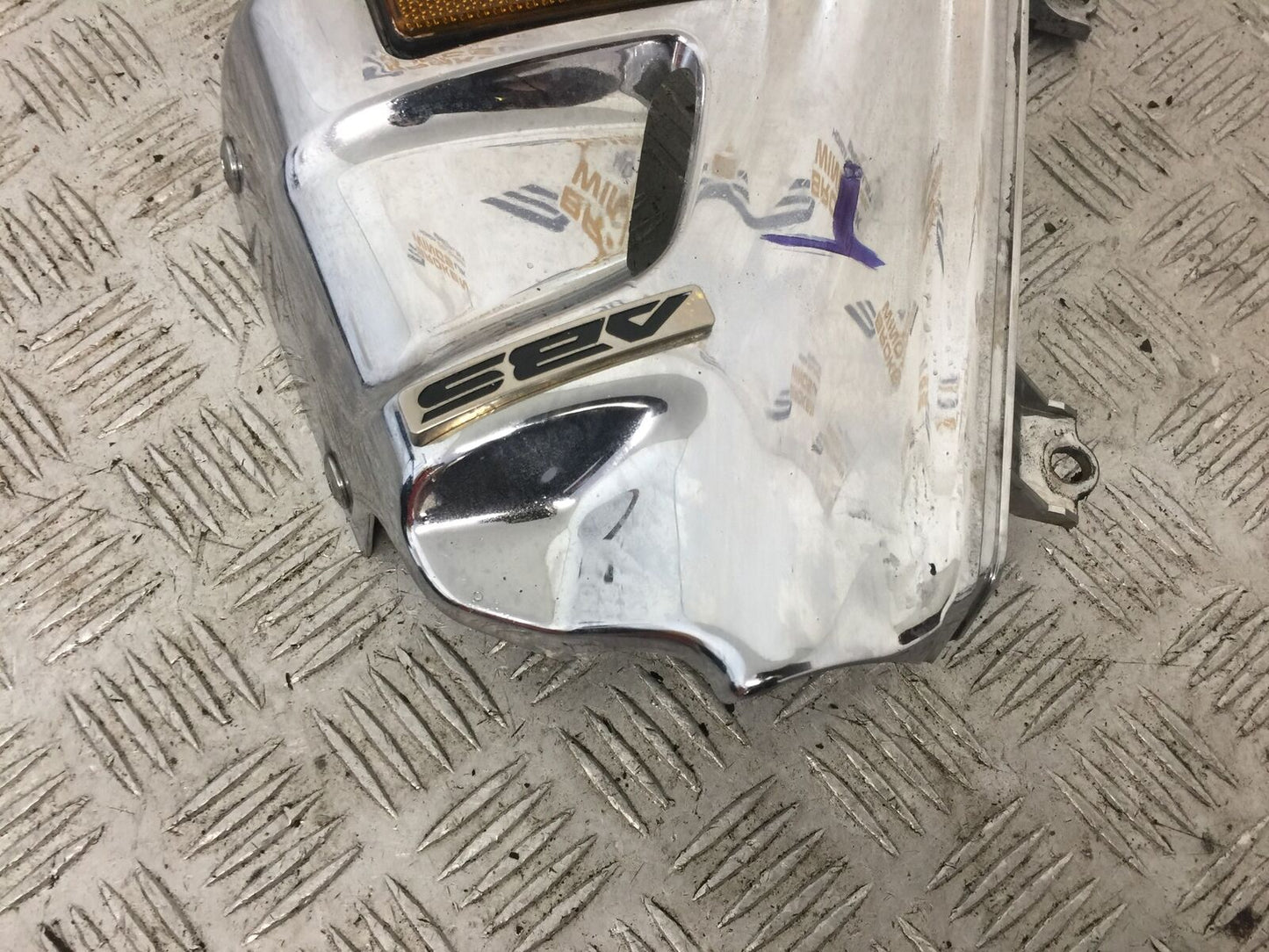 HONDA GL1800 GL 1800 LEFT CALIPER COVER  YEAR 2004-10 ABS (STOCK 890)