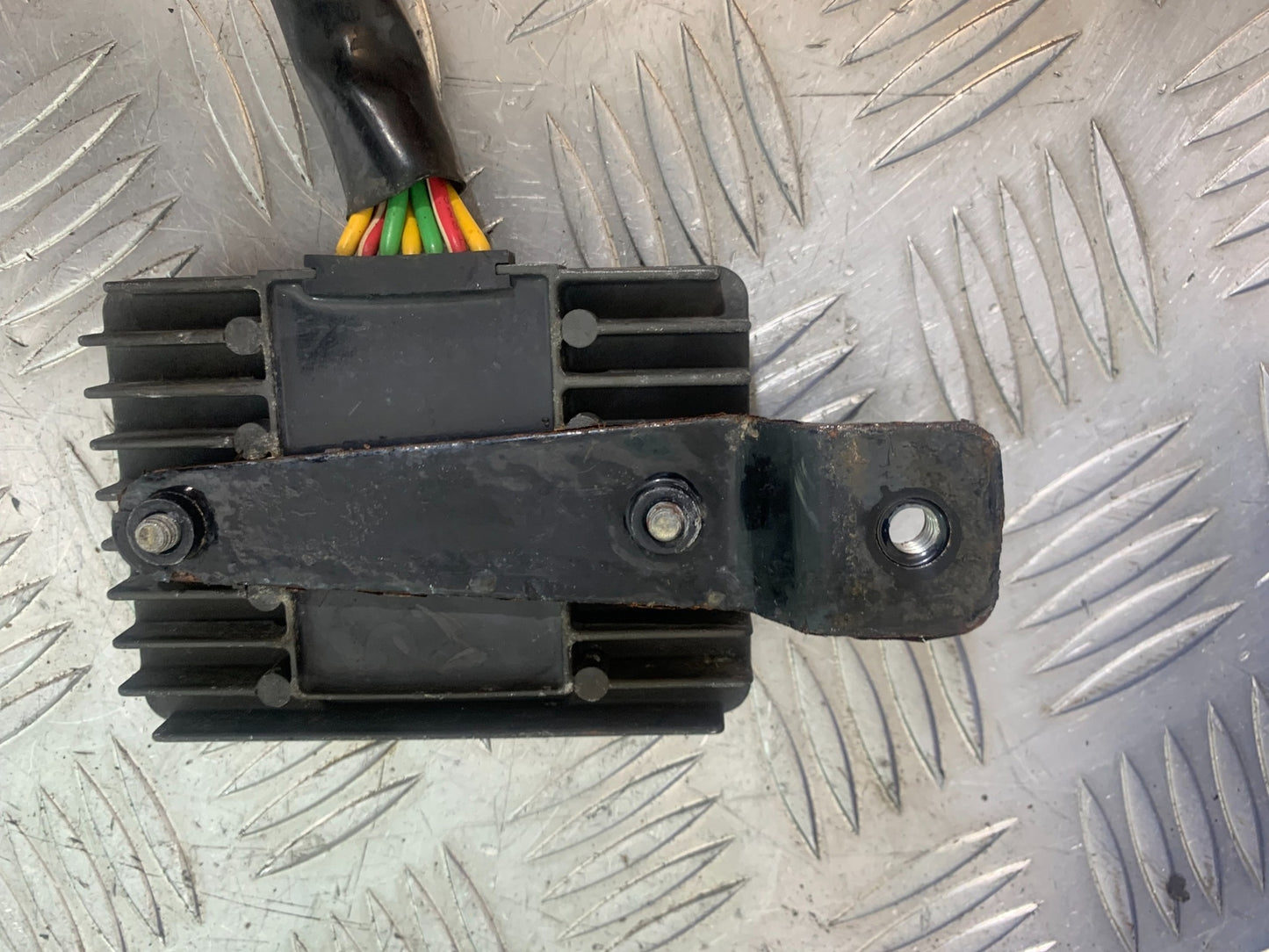 HONDA VTX1300 S-6  REGULATOR  YEAR 2004-09 (CMB1159)