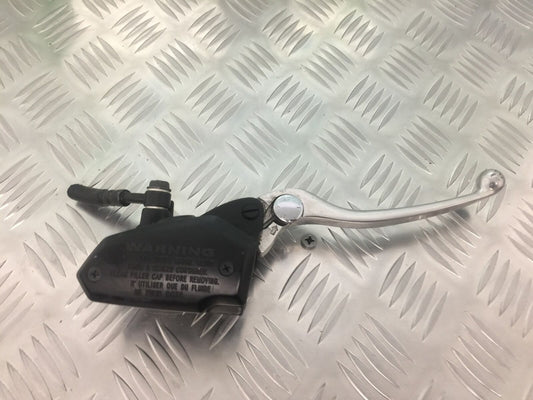 KAWASAKI VERSYS 1000 KLZ 1000 FRONT MASTER CYLINDER  YEAR  2015-2018 (STOCK 912)