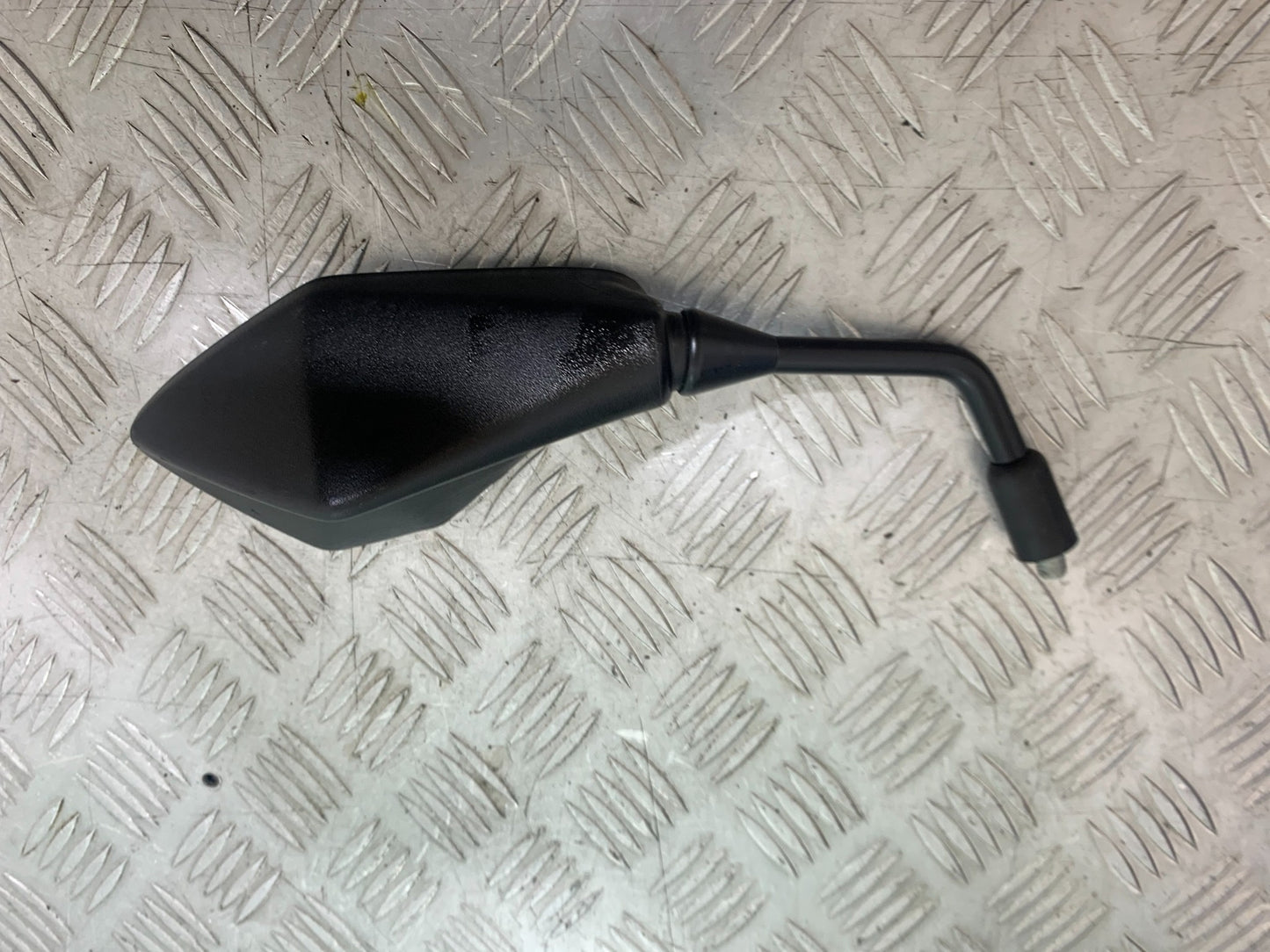 KAWASAKI Z125 Z 125 RIGHT MIRROR  YEAR  2018-2023 (CMB1167)