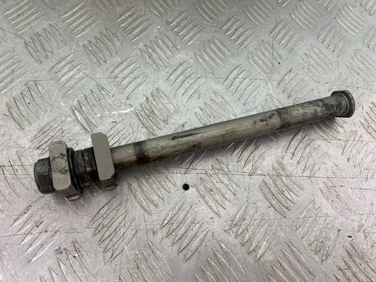 HONDA CBR1000 rr FIREBLADE REAR WHEEL SPINDLE YEAR 2006 (CMB1220)
