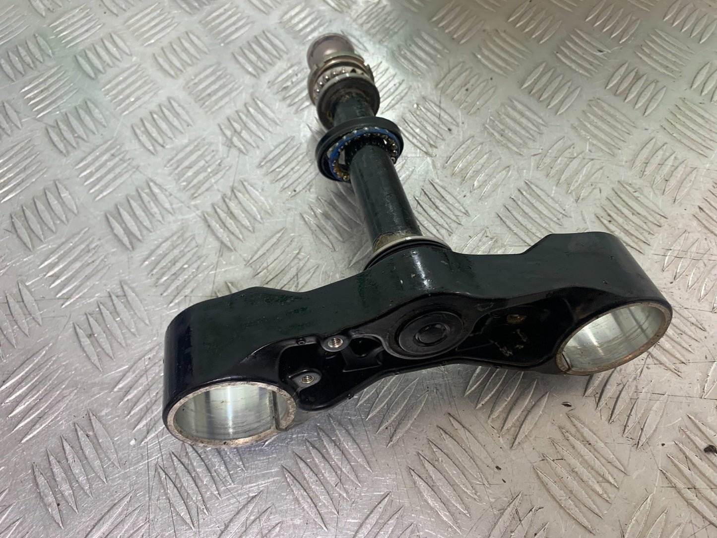 KTM DUKE 125 BOTTOM YOKE  YEAR 2017-2022 (CMB1222)