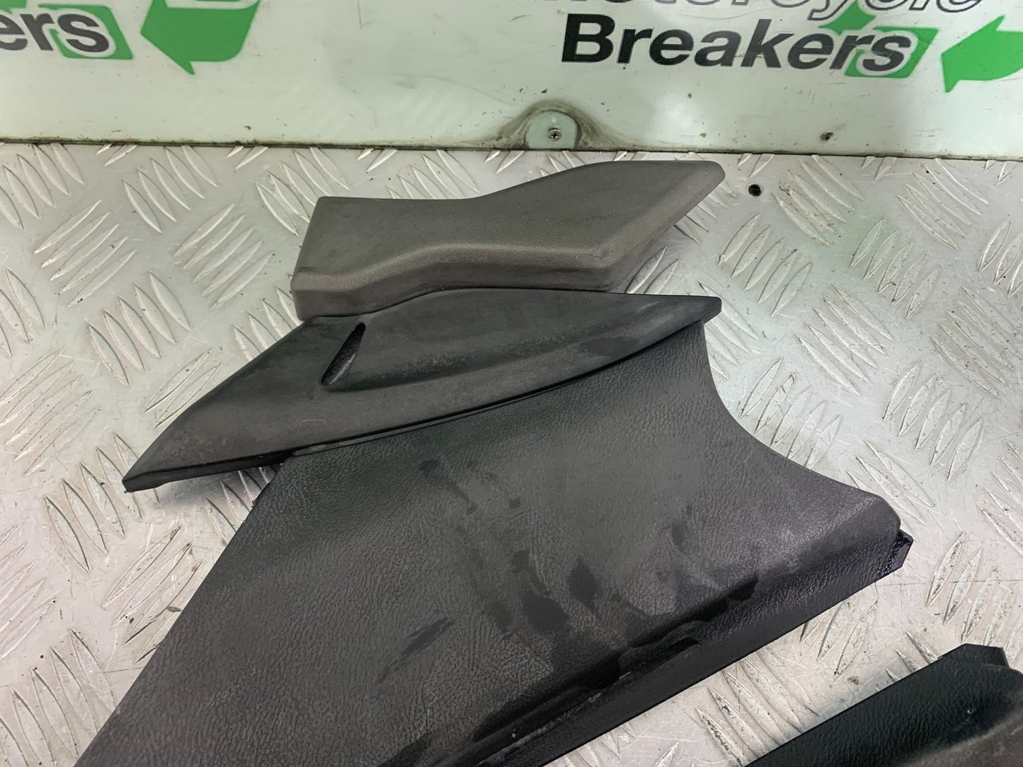 HONDA NT 700 V DEAUVILLE LEFT AND RIGHT SIDE PANELS   YEAR 2006-2010 (CMB1298)