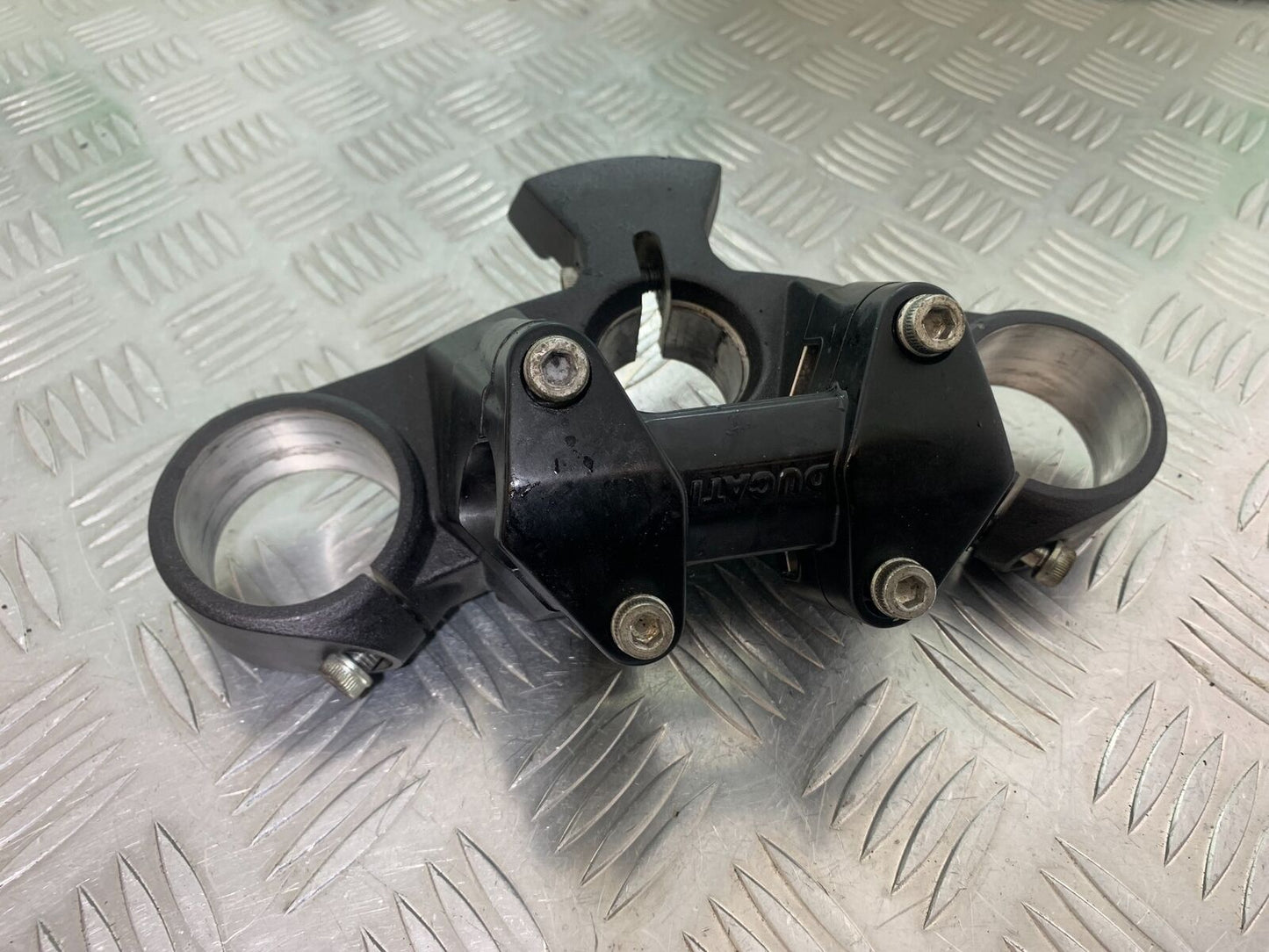 DUCATI STREETFIGHTER 848 TOP YOKE  YEAR 2011-2016 (CMB1050)