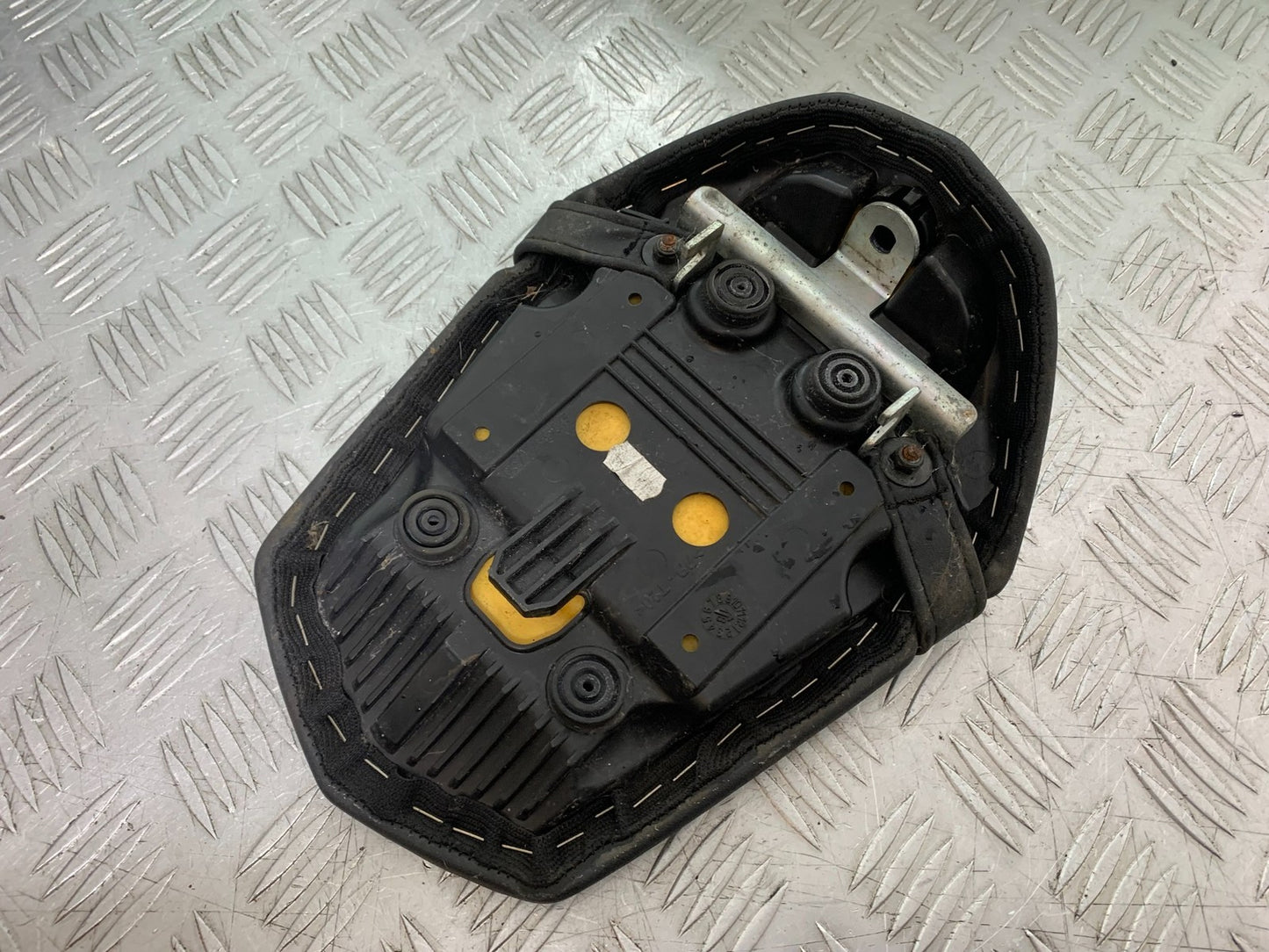 YAMAHA YZF-R125 YZF 125 REAR SEAT YEAR 2019-2022 (CMB1263)