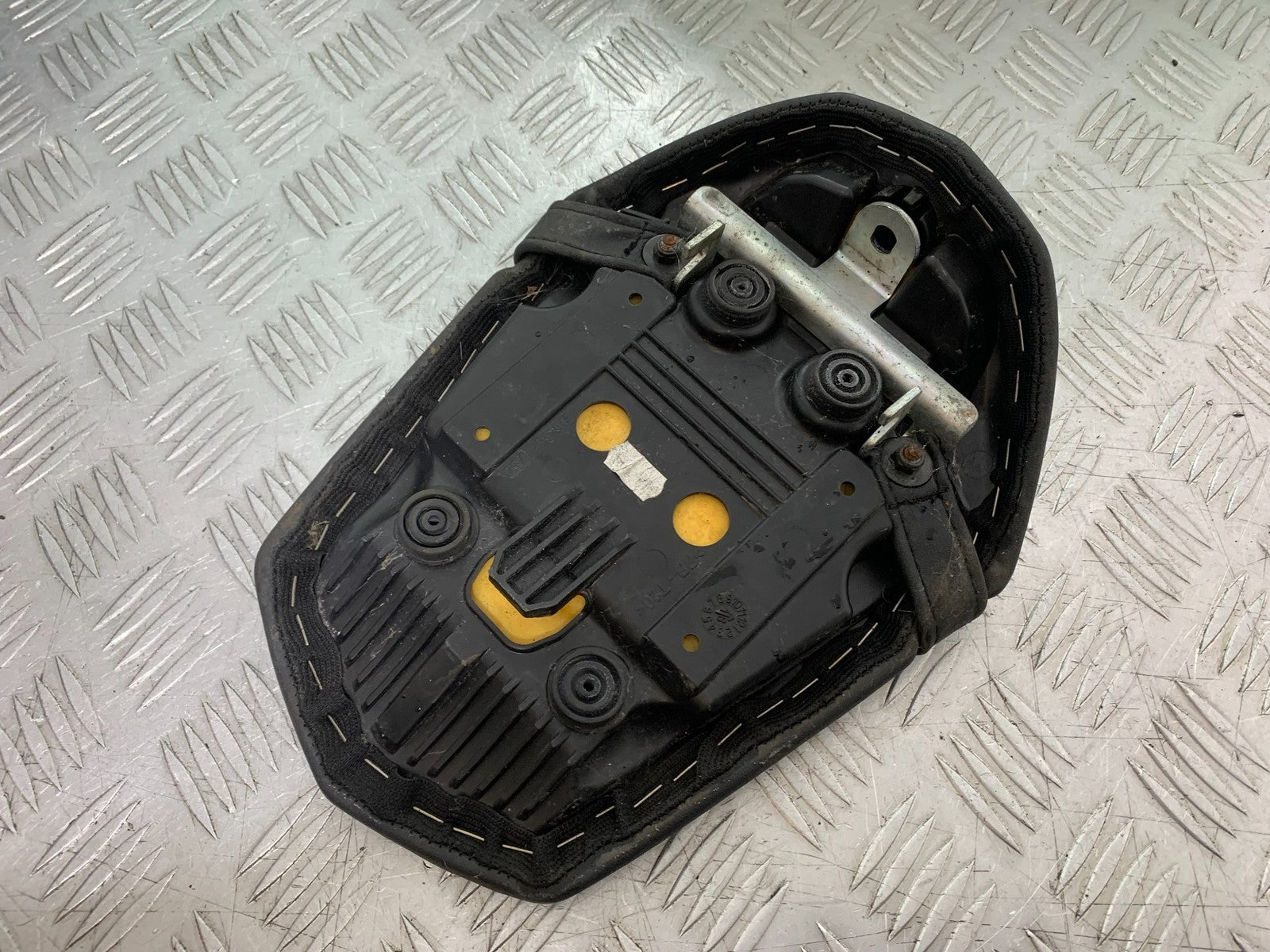 YAMAHA YZF-R125 YZF 125 REAR SEAT YEAR 2019-2022 (CMB1263)