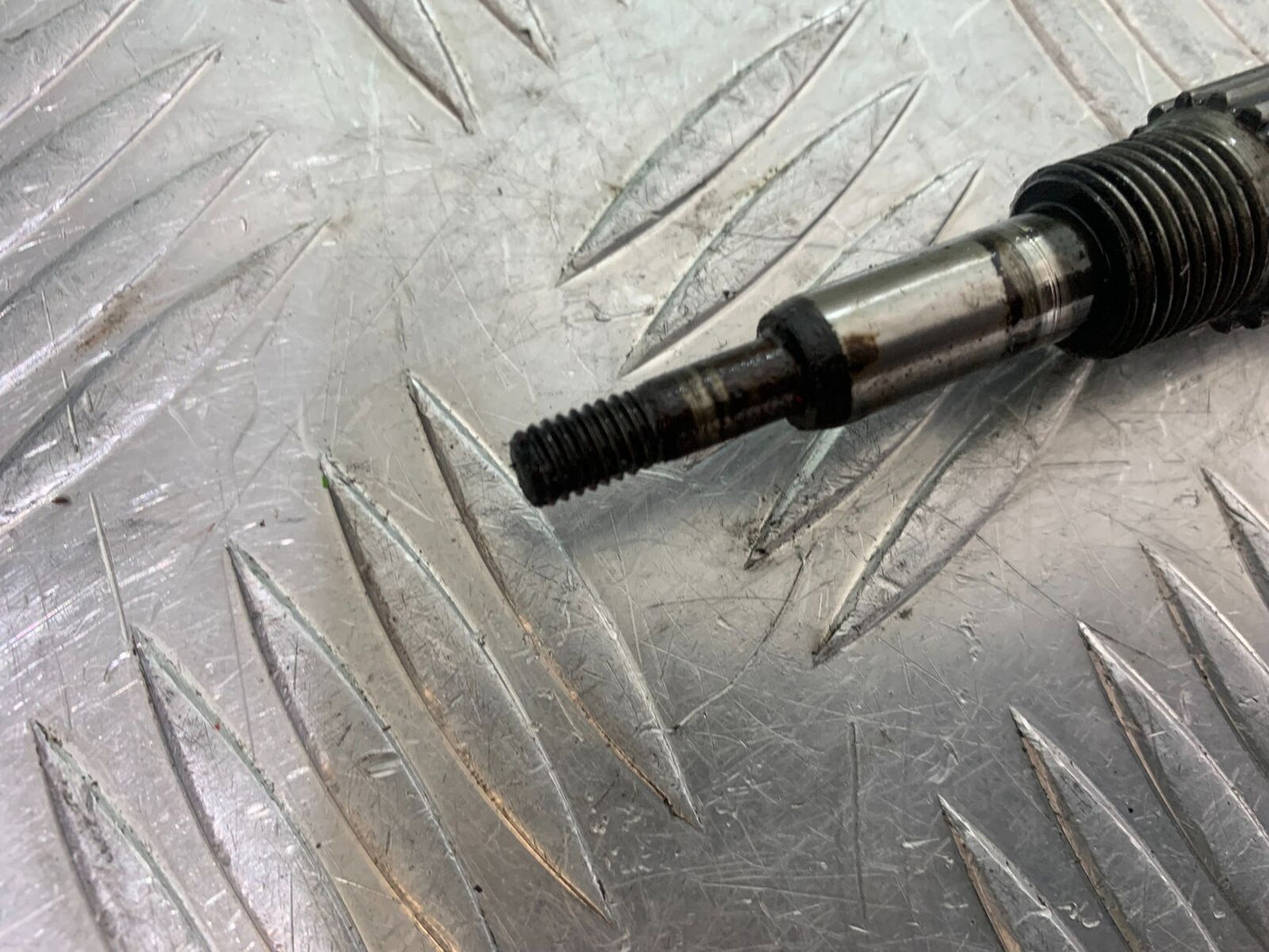 KAWASAKI KLR600 KLR 600 WATER PUMP SHAFT YEAR 1993-1995