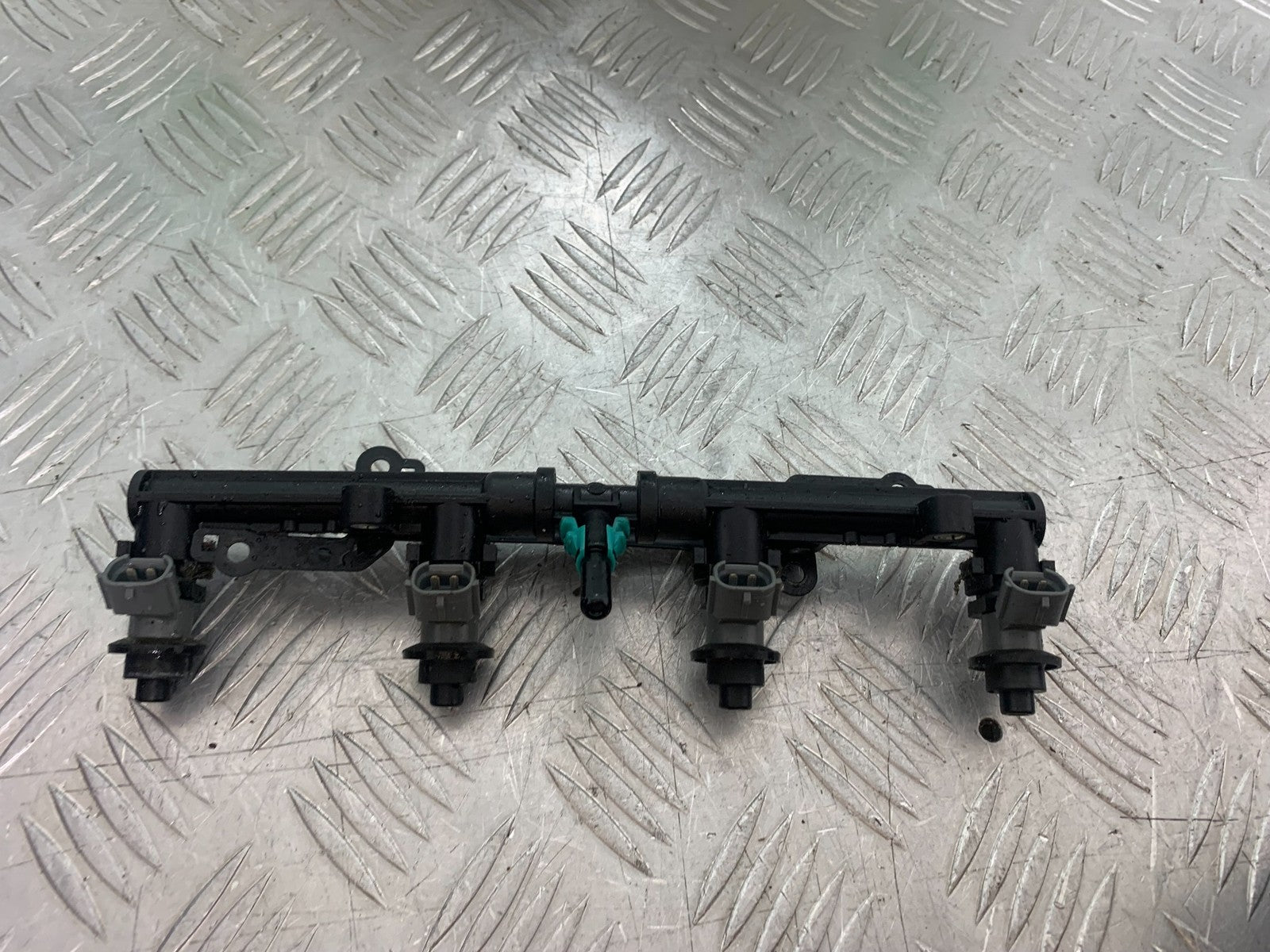 HONDA CBR1000 rr FIREBLADE INJECTORS   2012-2016 (CMB1280)