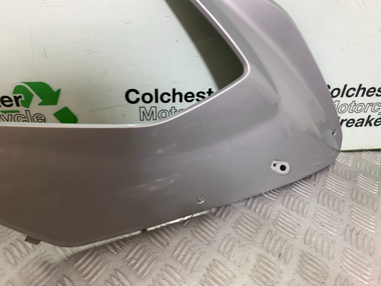 BMW F800 GT RIGHT FAIRING PANEL  YEAR 2013-2017 (CMB1248)