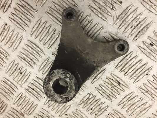 SUZUKI GSF600 GSF 600 BANDIT REAR CALIPER BRACKET  YEAR 1997 (STOCK 729)