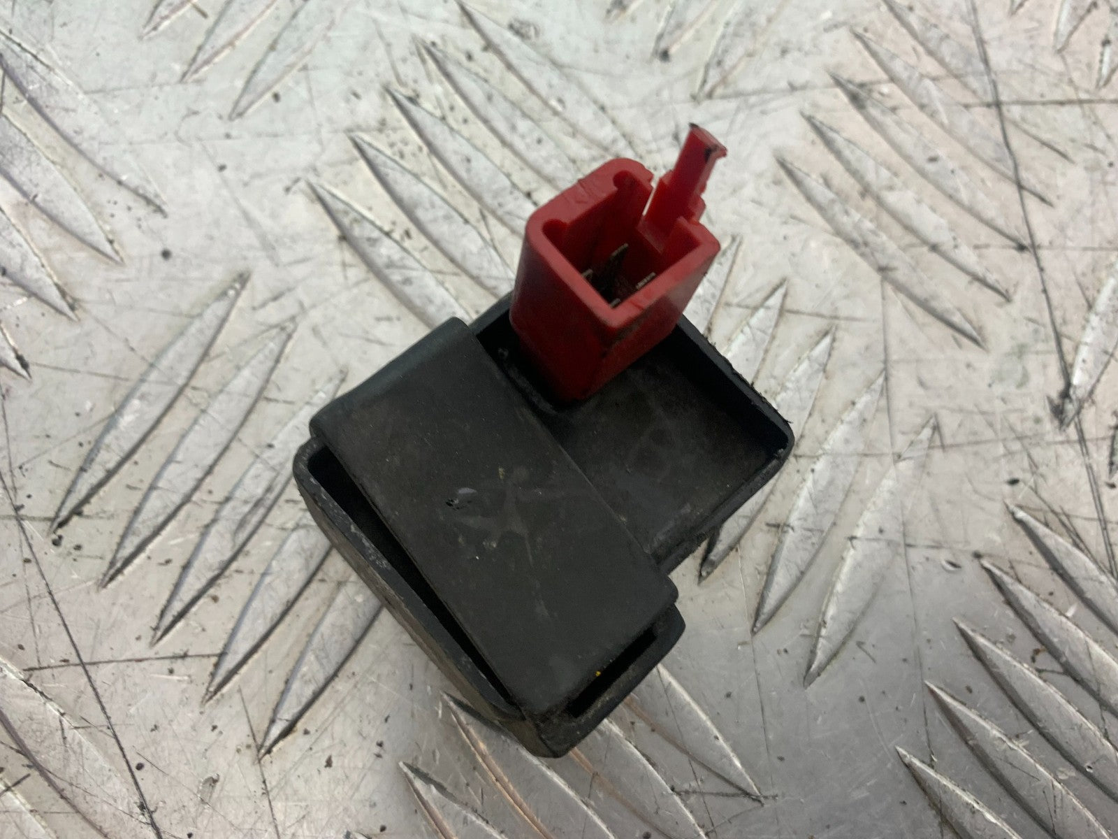 KAWASAKI ZX9R ZX9 C PETROL PUMP RELAY YEAR 1998-99 (CMB1213)
