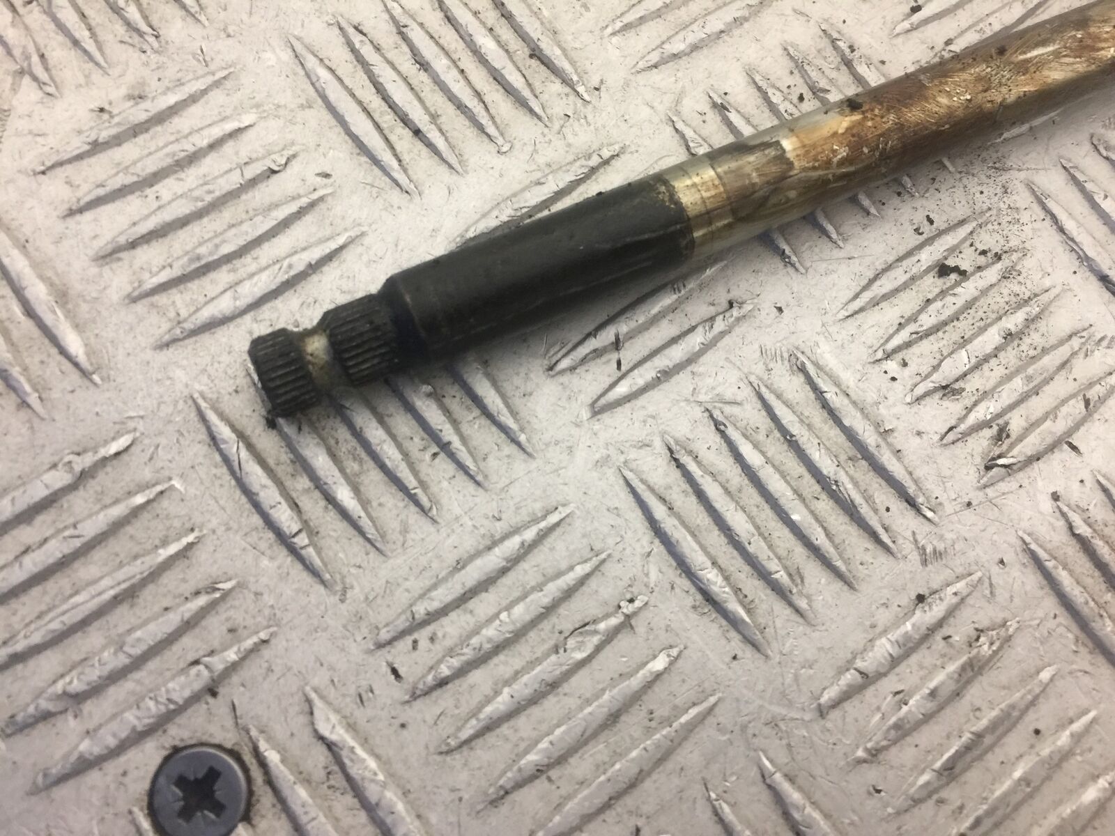 HONDA CBR1100 BLACKBIRD GEAR SHAFT  YEAR 2000-07 (STOCK 522)