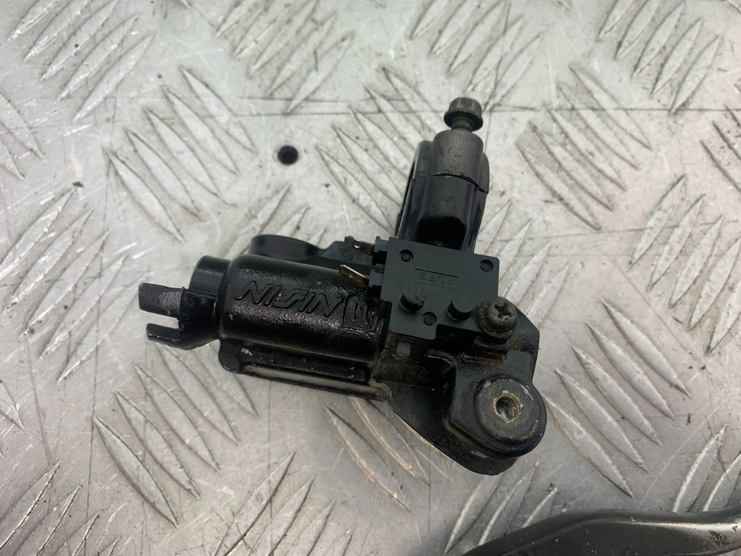 HONDA XL125 VARADERO FRONT BRAKE MASTER CYLINDER   YEAR 2001-2006  (CMB1210)
