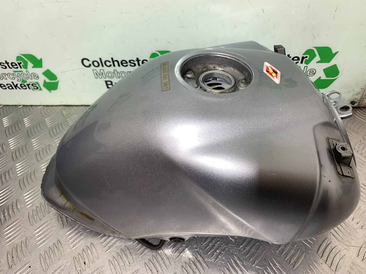 HONDA CBF600 CBF 600 PETROL TANK   YEAR 2004 -07 (CMB1247)