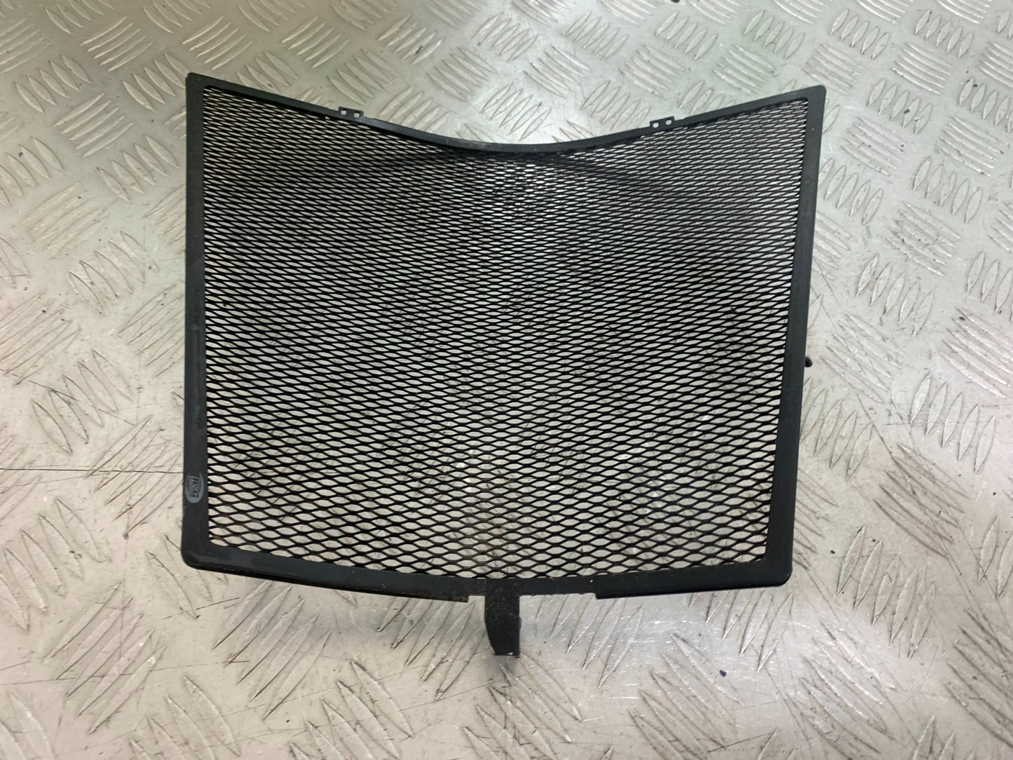 SUZUKI GSXR750 GSXR 750 K4 K5 RADIATOR GRILL   2004-2005 (CMB1319)