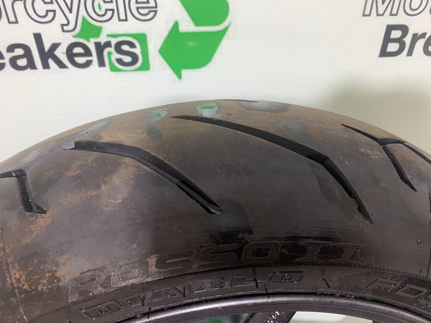 TRIUMPH 675 STREET TRIPLE R REAR WHEEL  YEAR 2013 - 2016 (CMB1221)