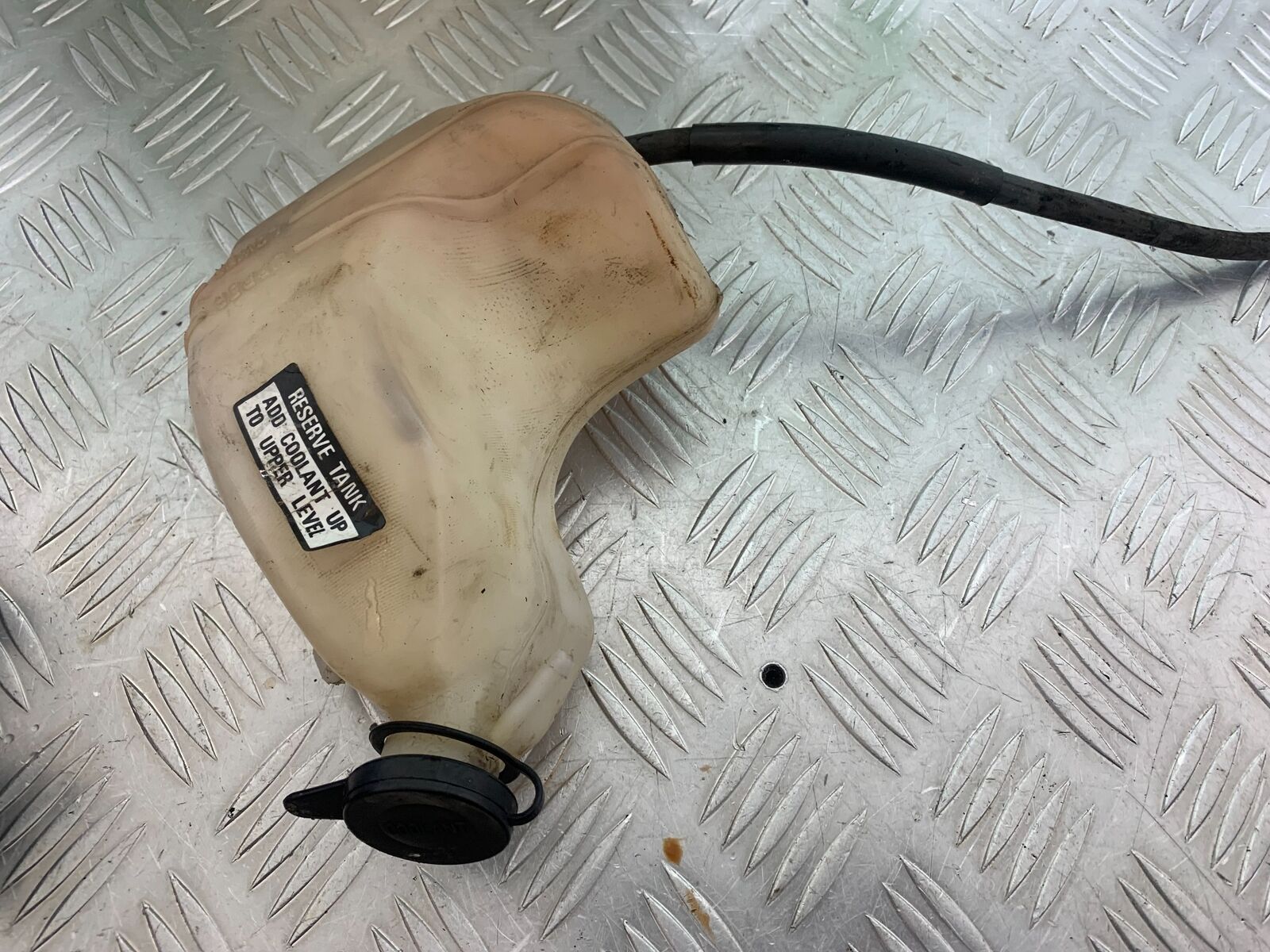 HONDA CBR600 CBR 600 F2 COOLANT BOTTLE    YEAR 1991-1993 (CMB1114)